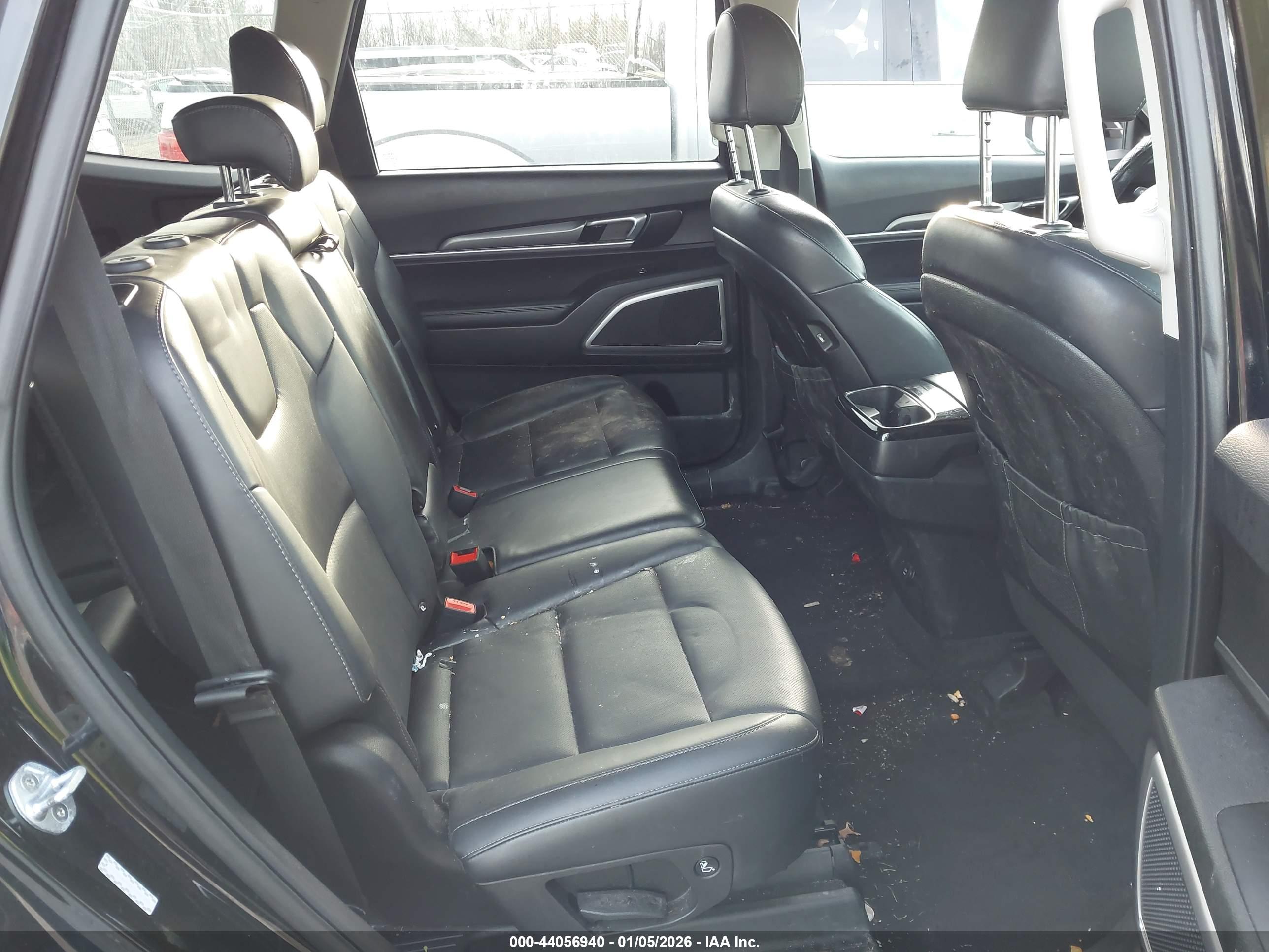 KIA TELLURIDE image 8