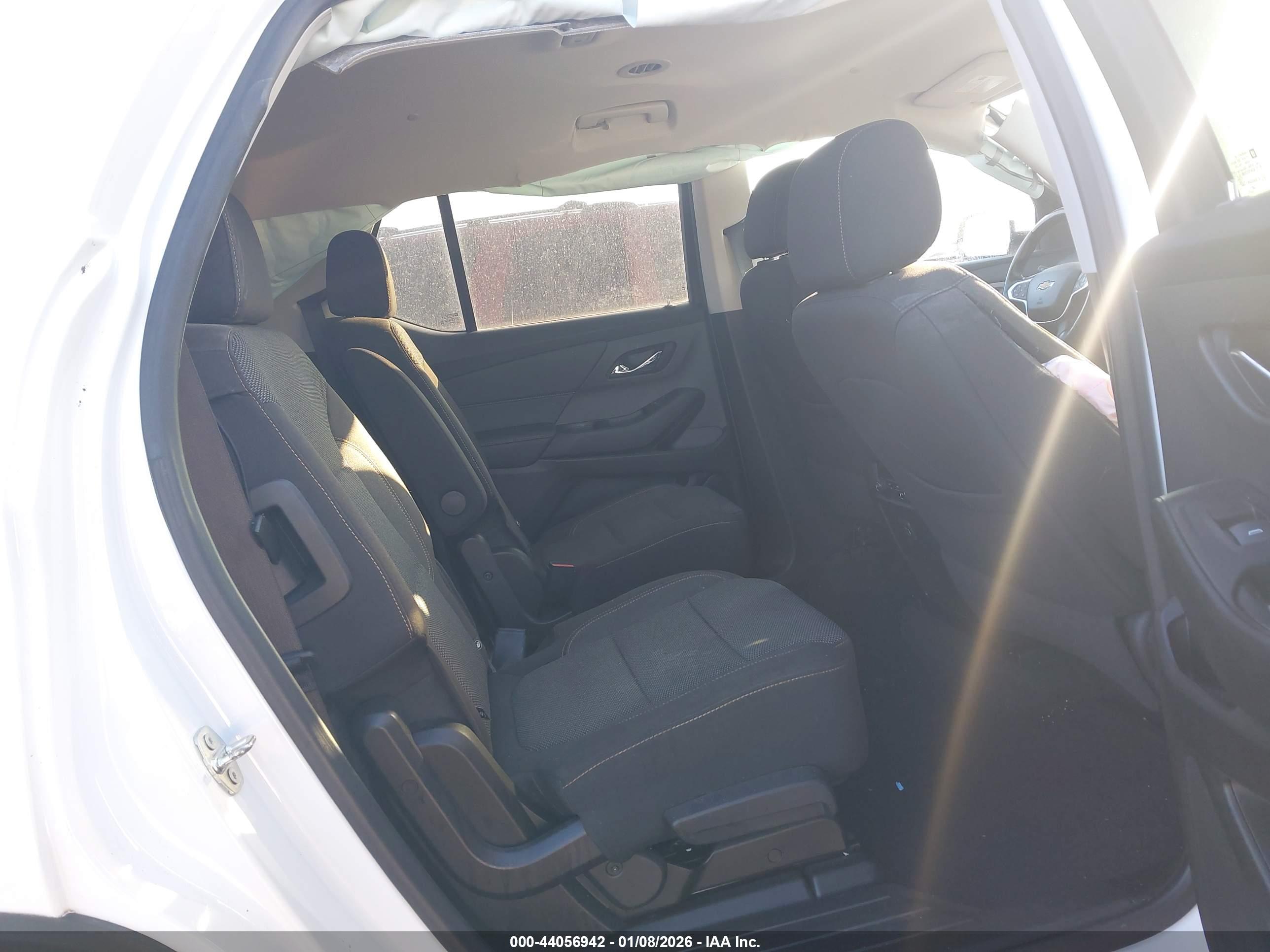 CHEVROLET TRAVERSE image 8