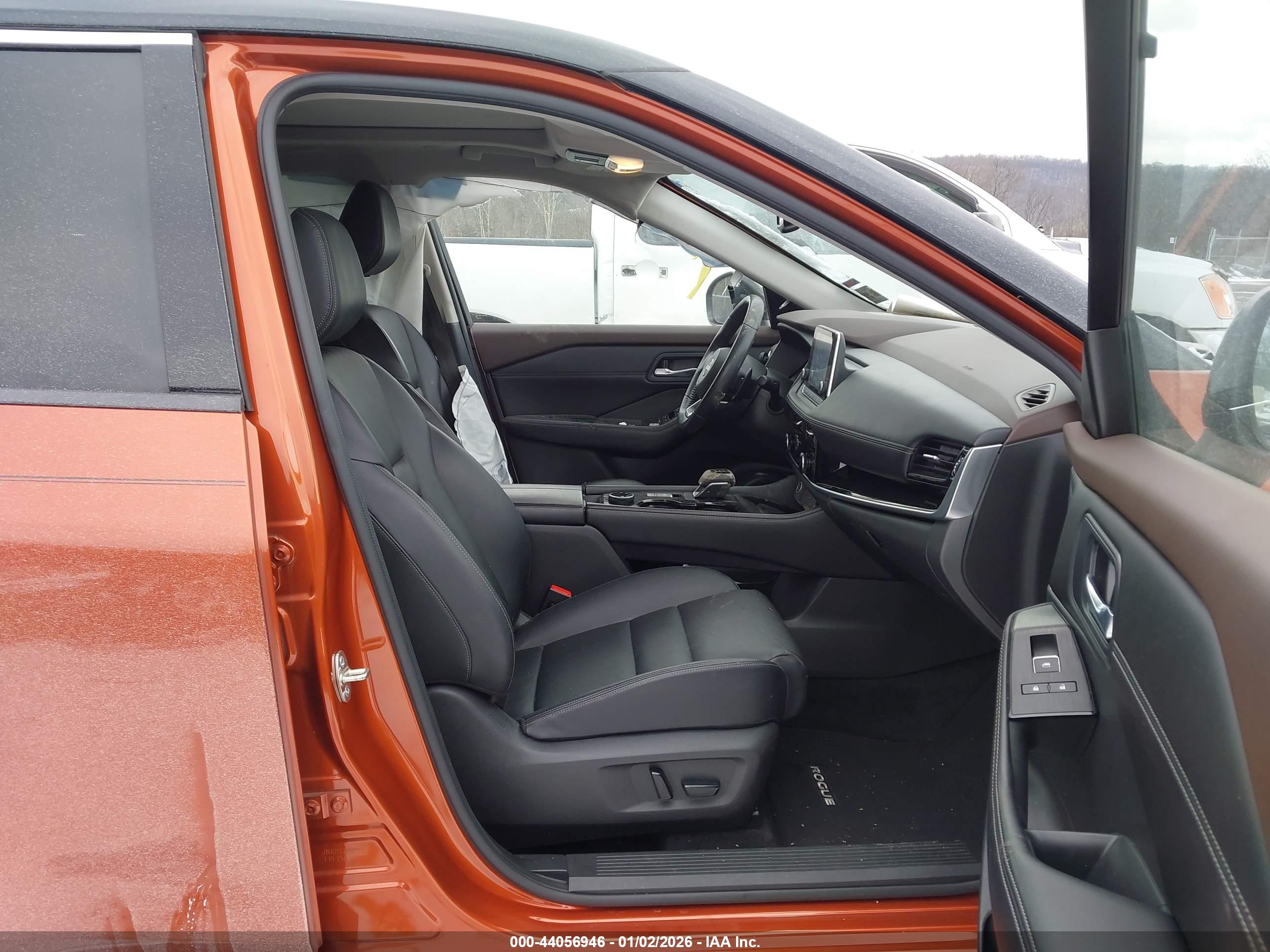 NISSAN ROGUE image 5