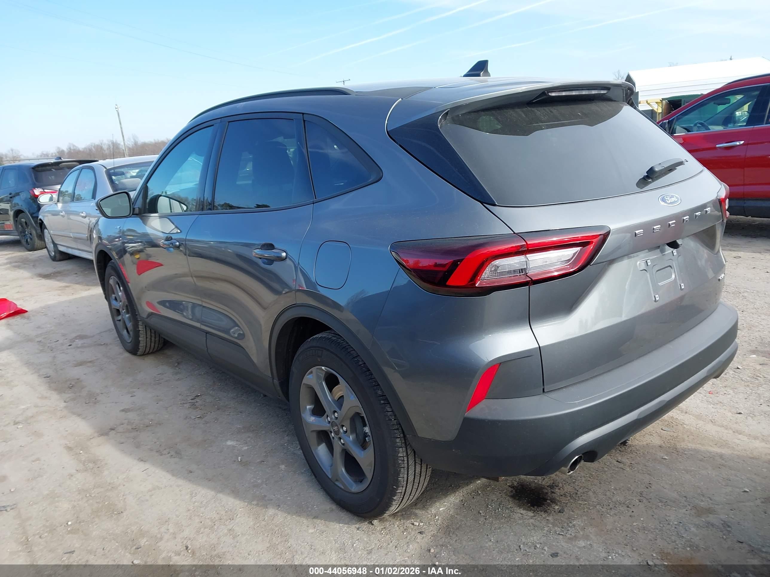 FORD ESCAPE image 3