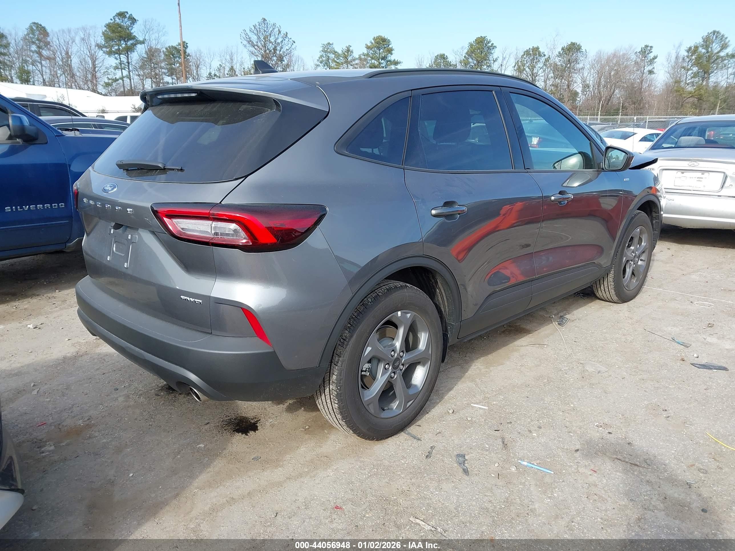 FORD ESCAPE image 4