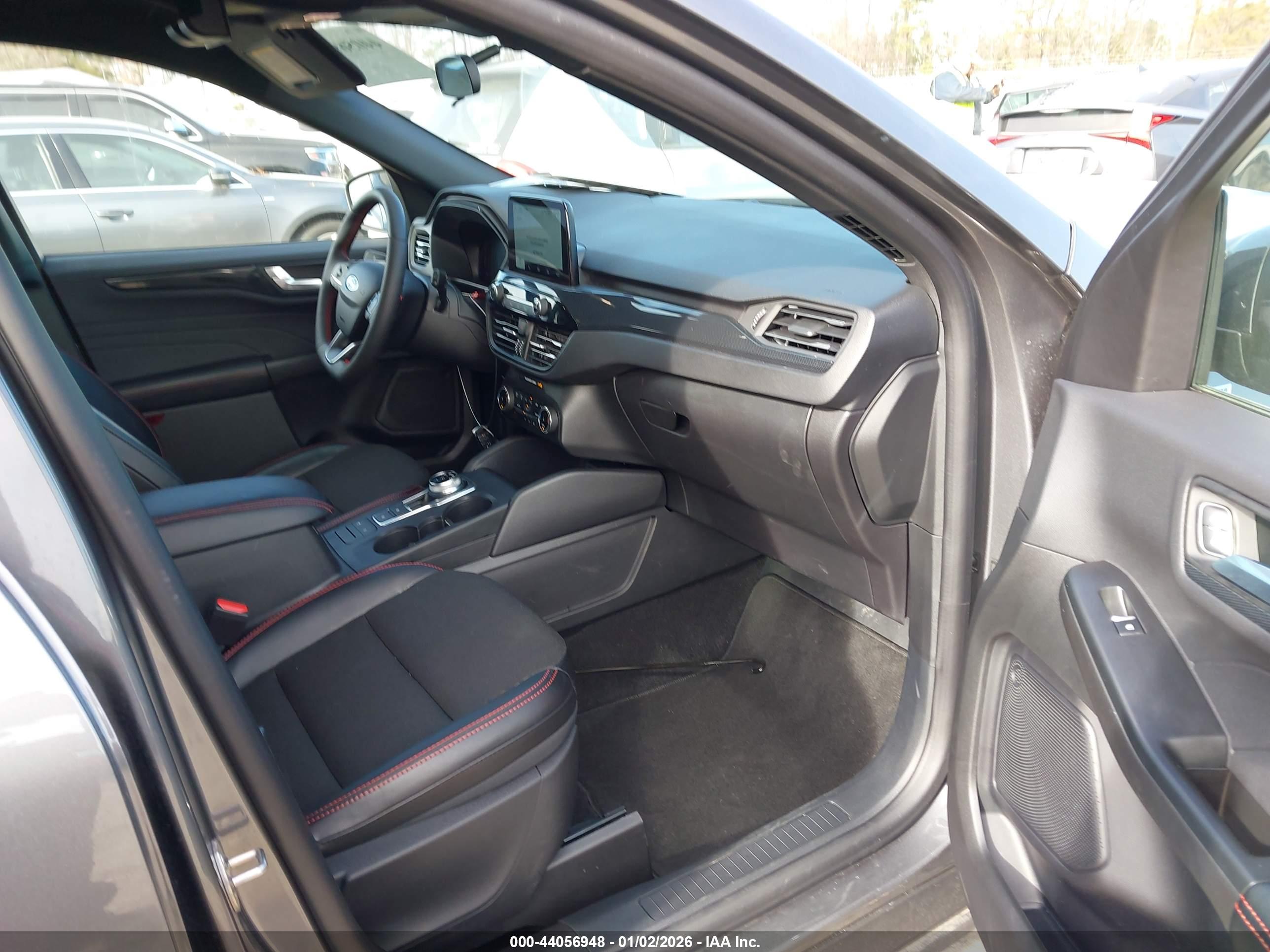 FORD ESCAPE image 5