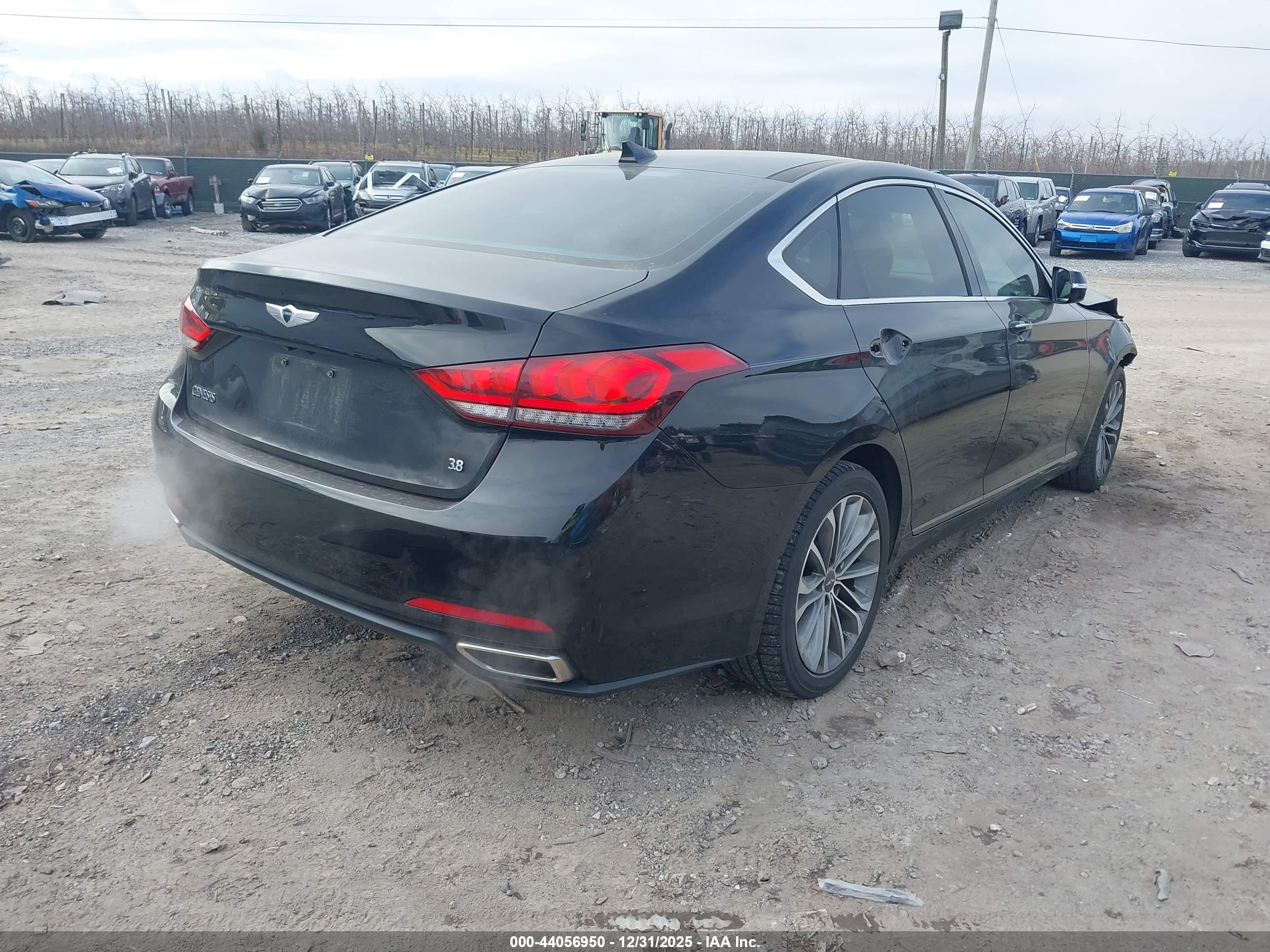 HYUNDAI GENESIS image 4