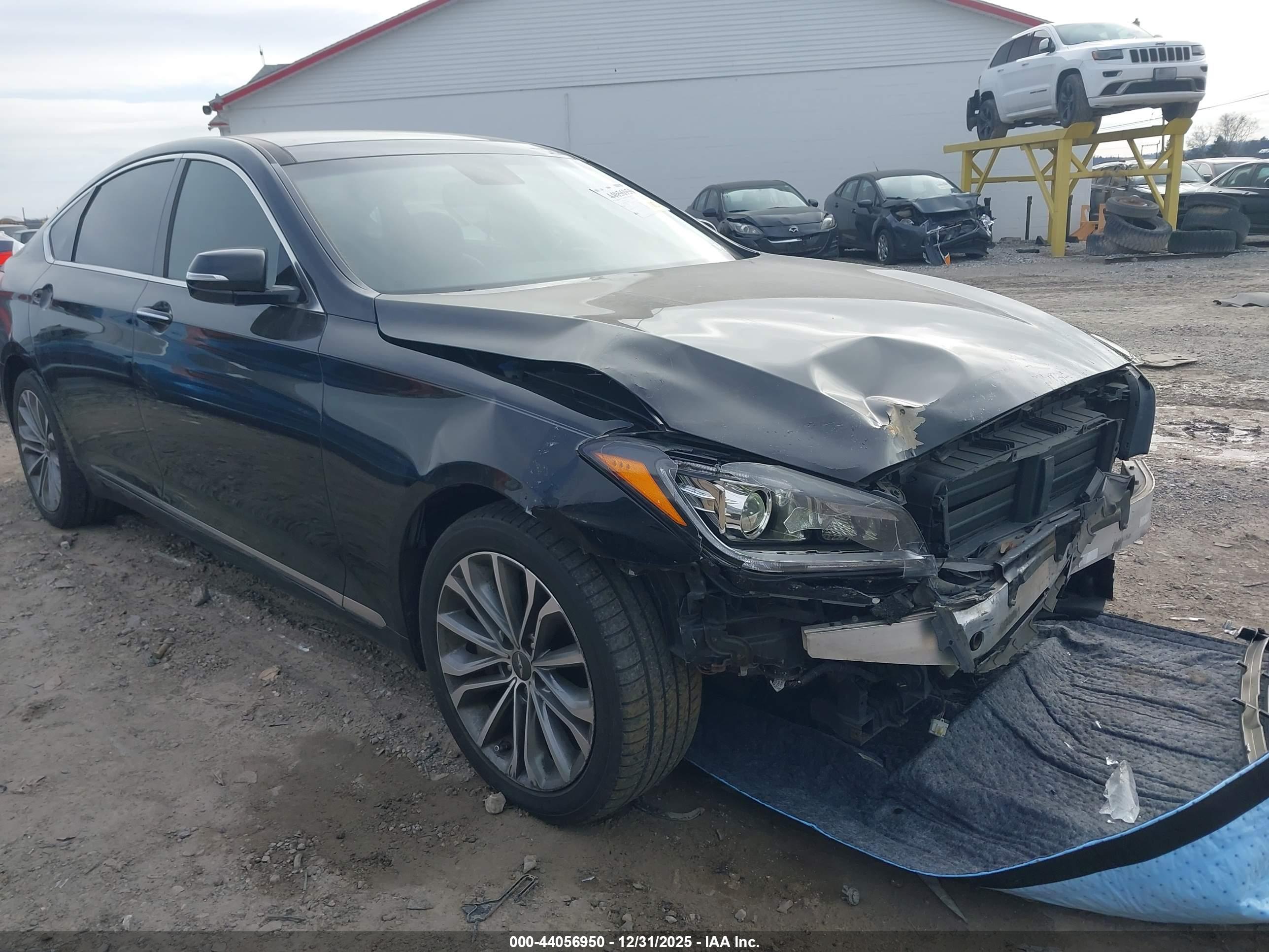 HYUNDAI GENESIS image 6