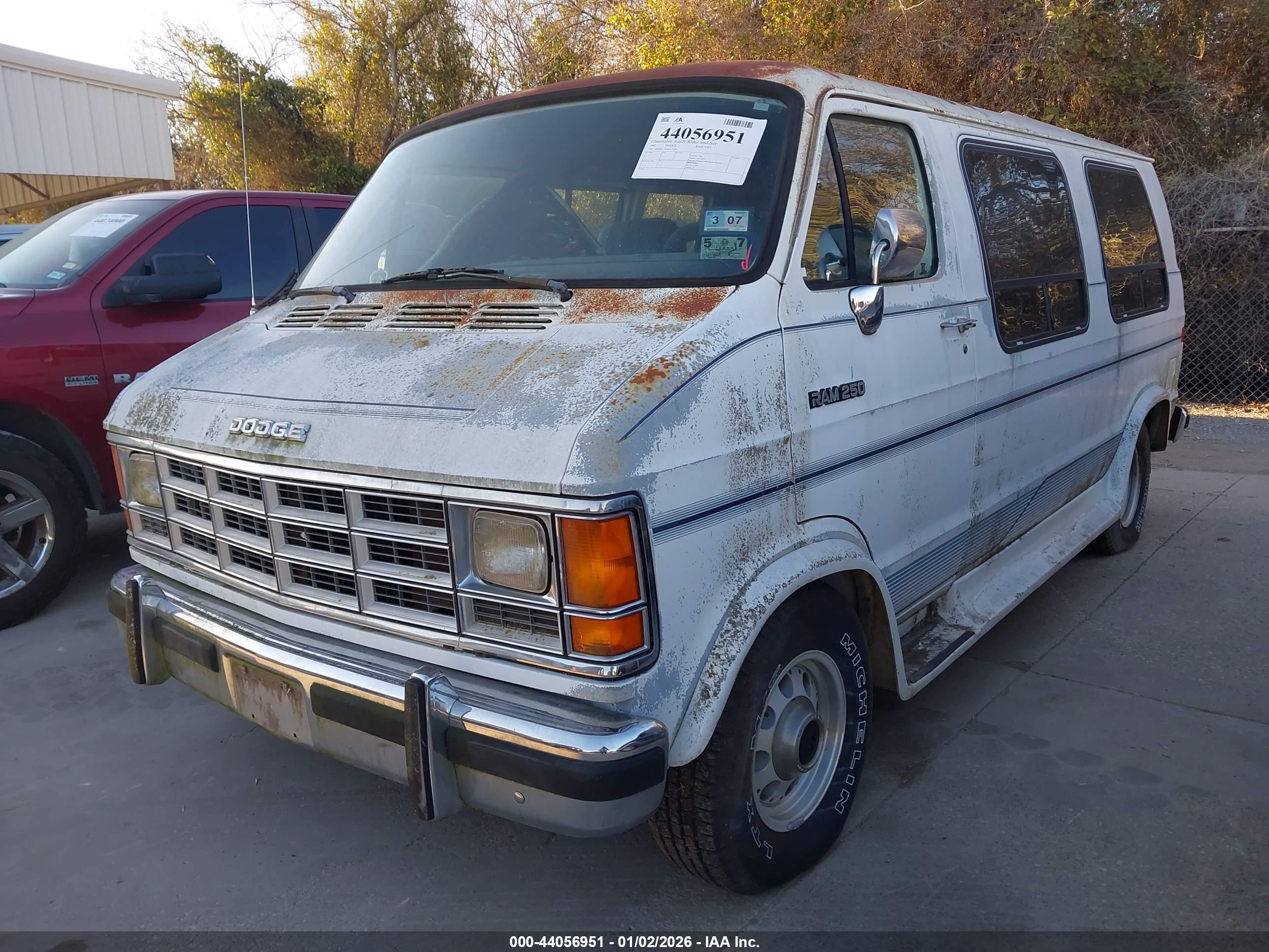 DODGE RAM image 2