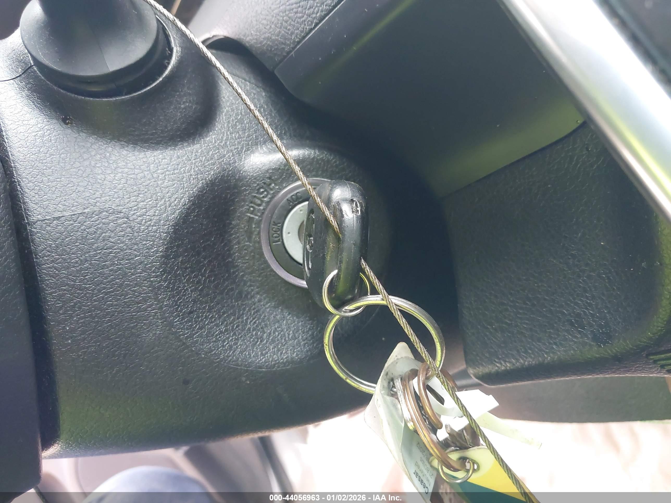 TOYOTA CAMRY image 11