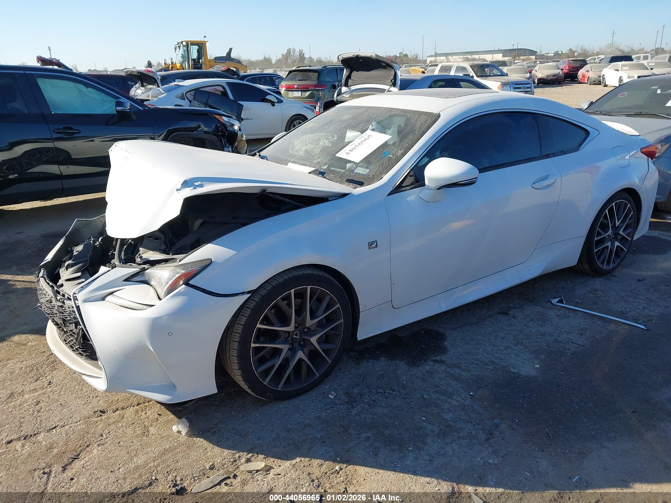 LEXUS RC image 2