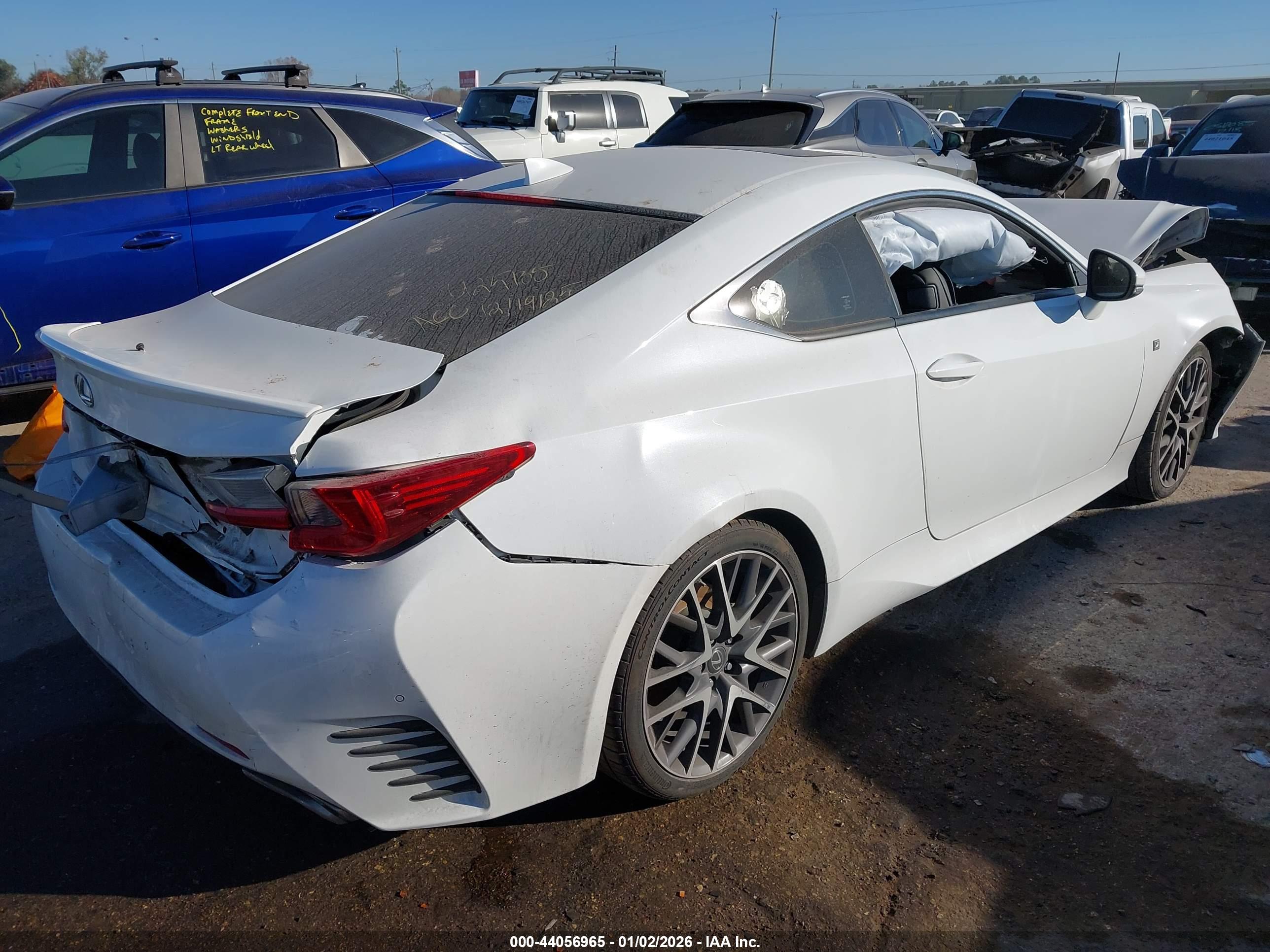 LEXUS RC image 4