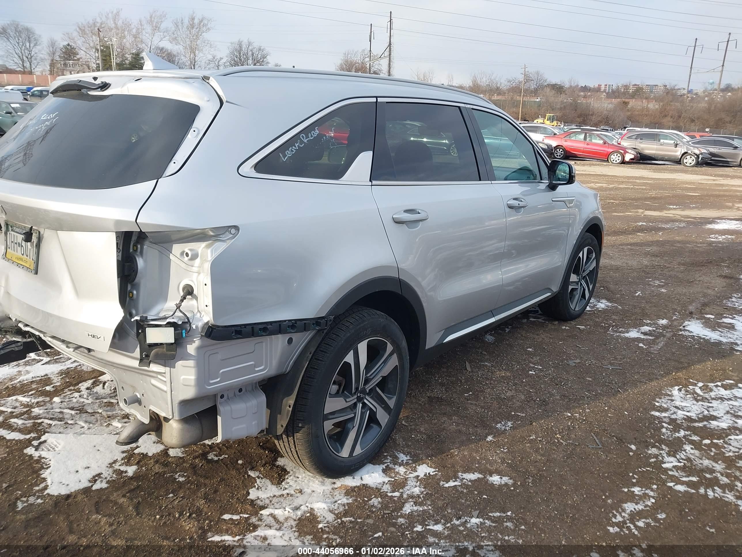 KIA SORENTO image 4