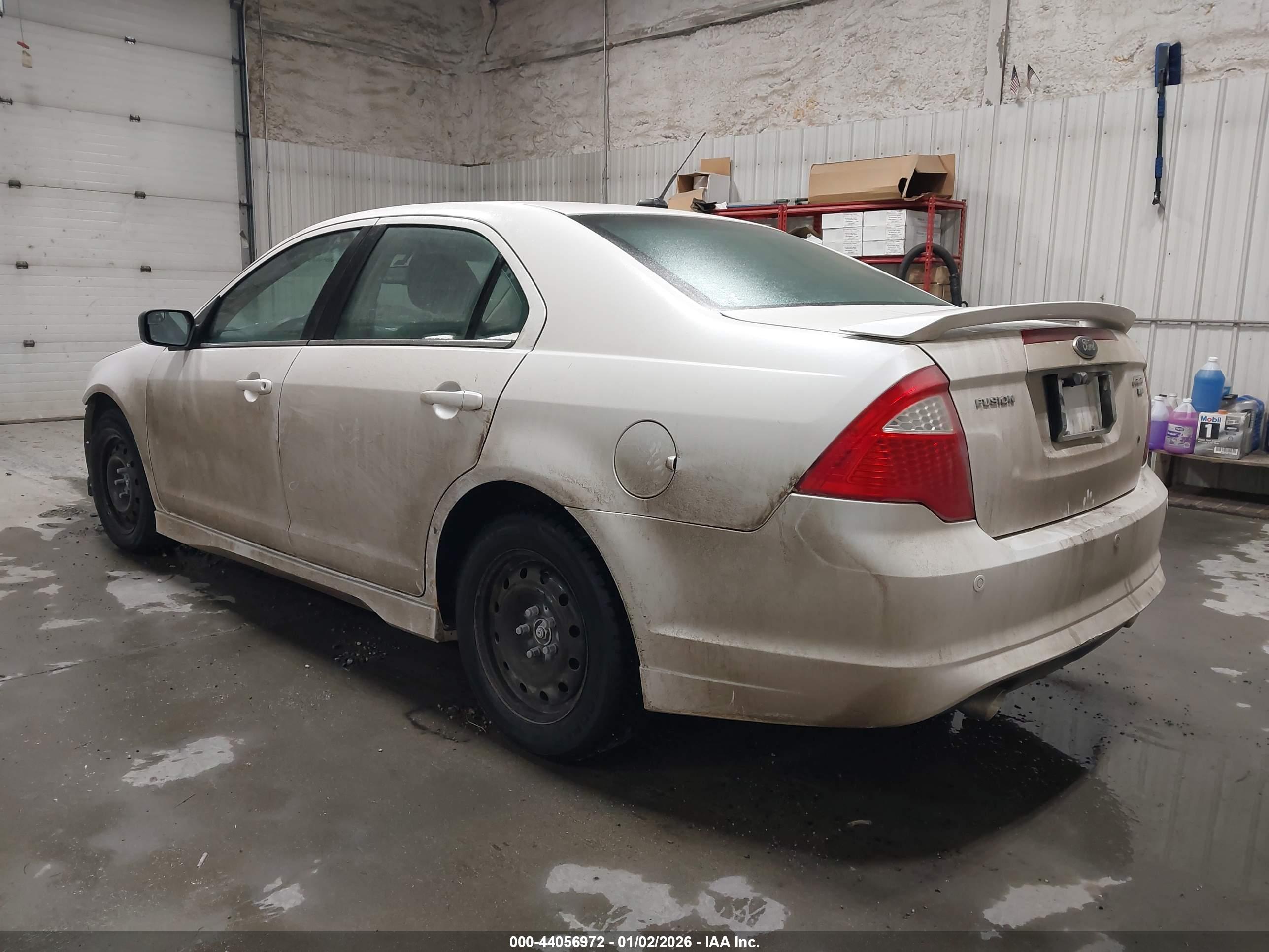 FORD FUSION image 3