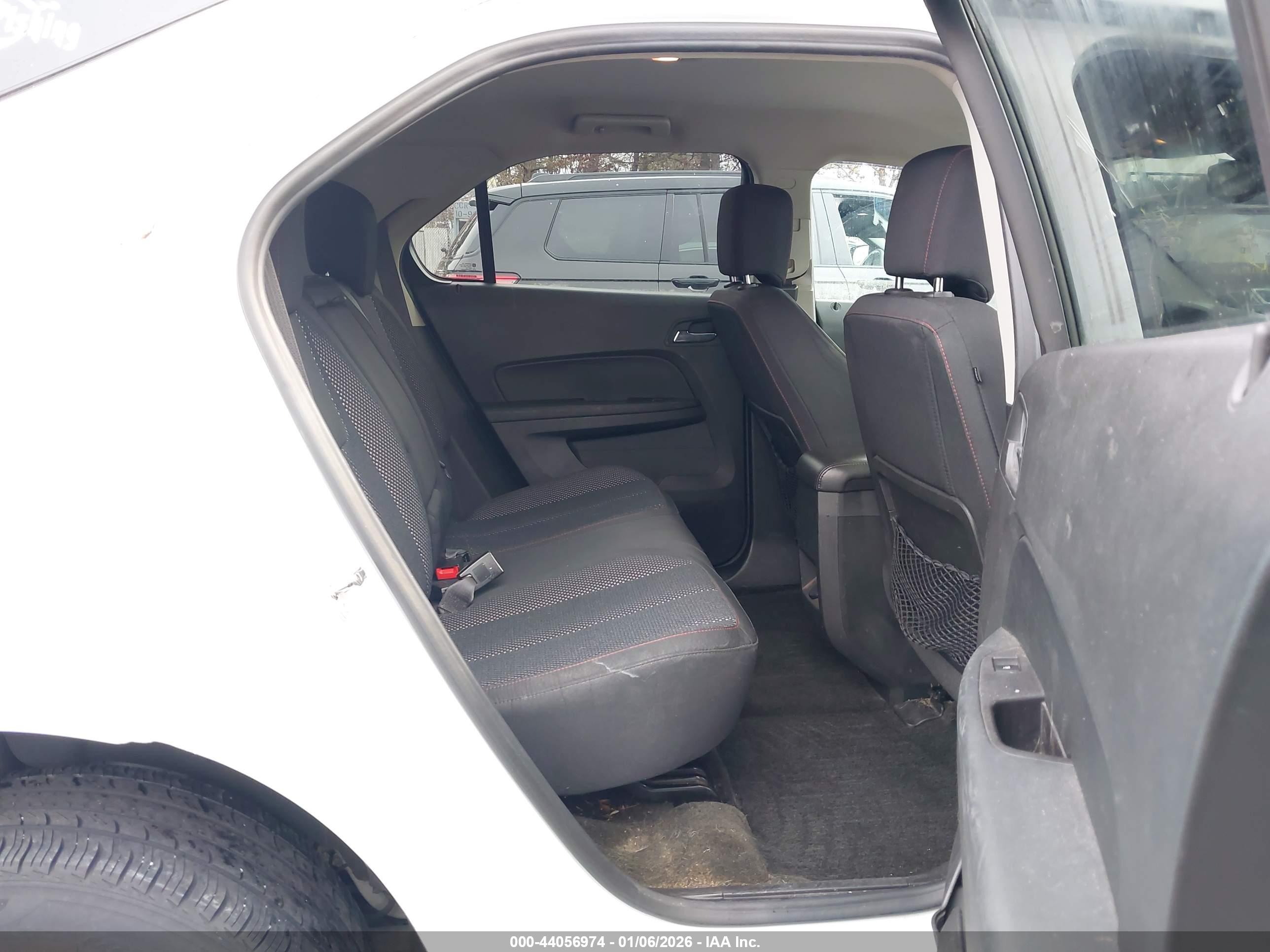 CHEVROLET EQUINOX image 8