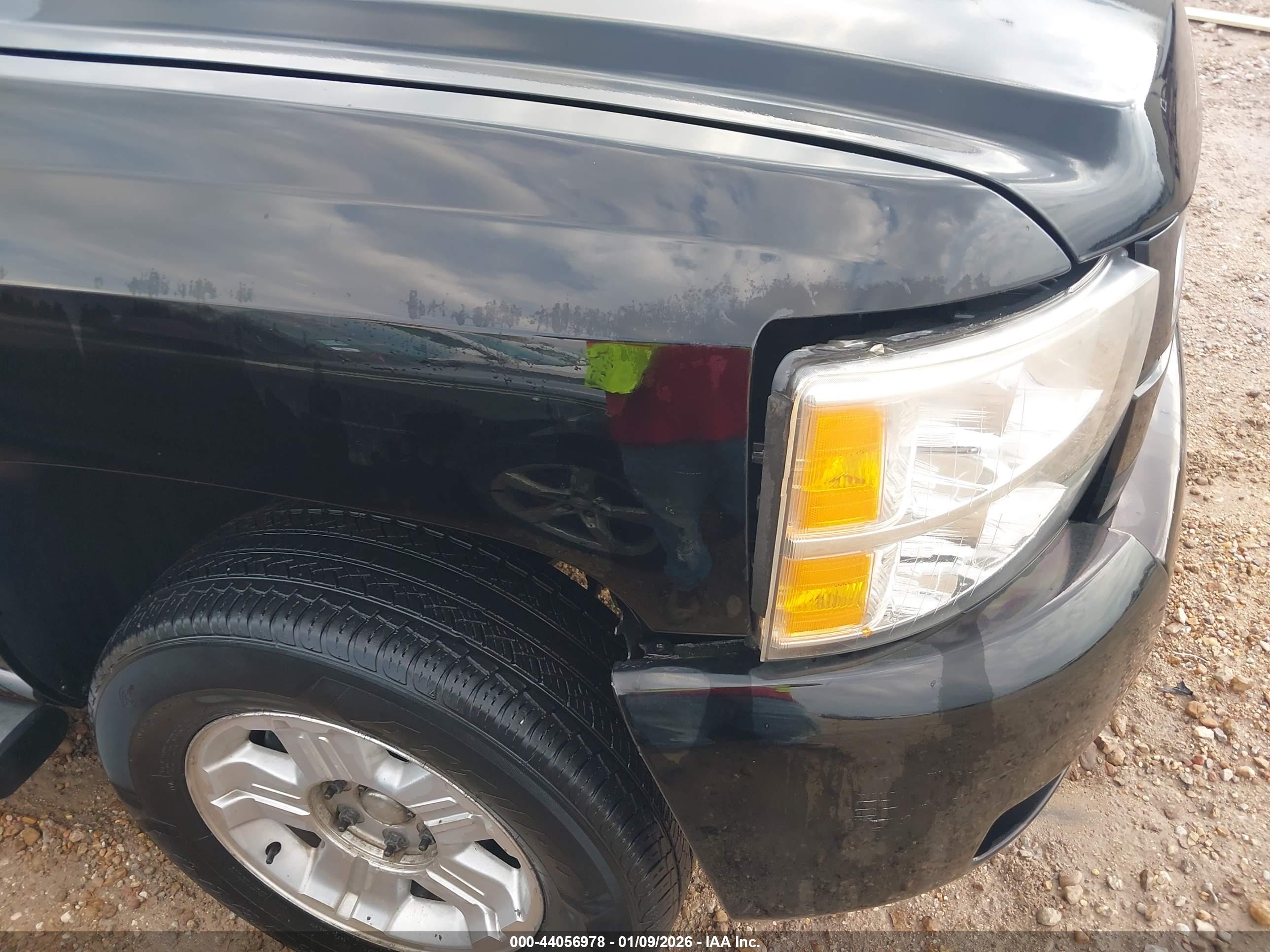 CHEVROLET SILVERADO image 6