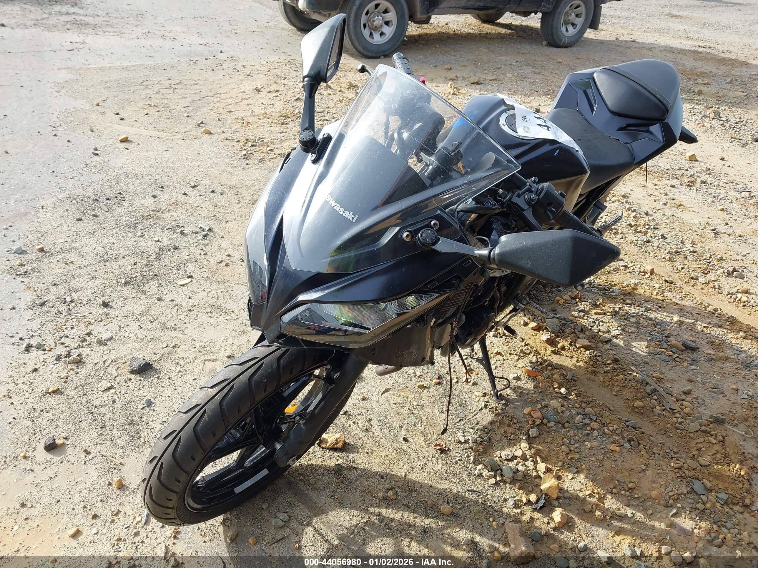 KAWASAKI EX300 image 2