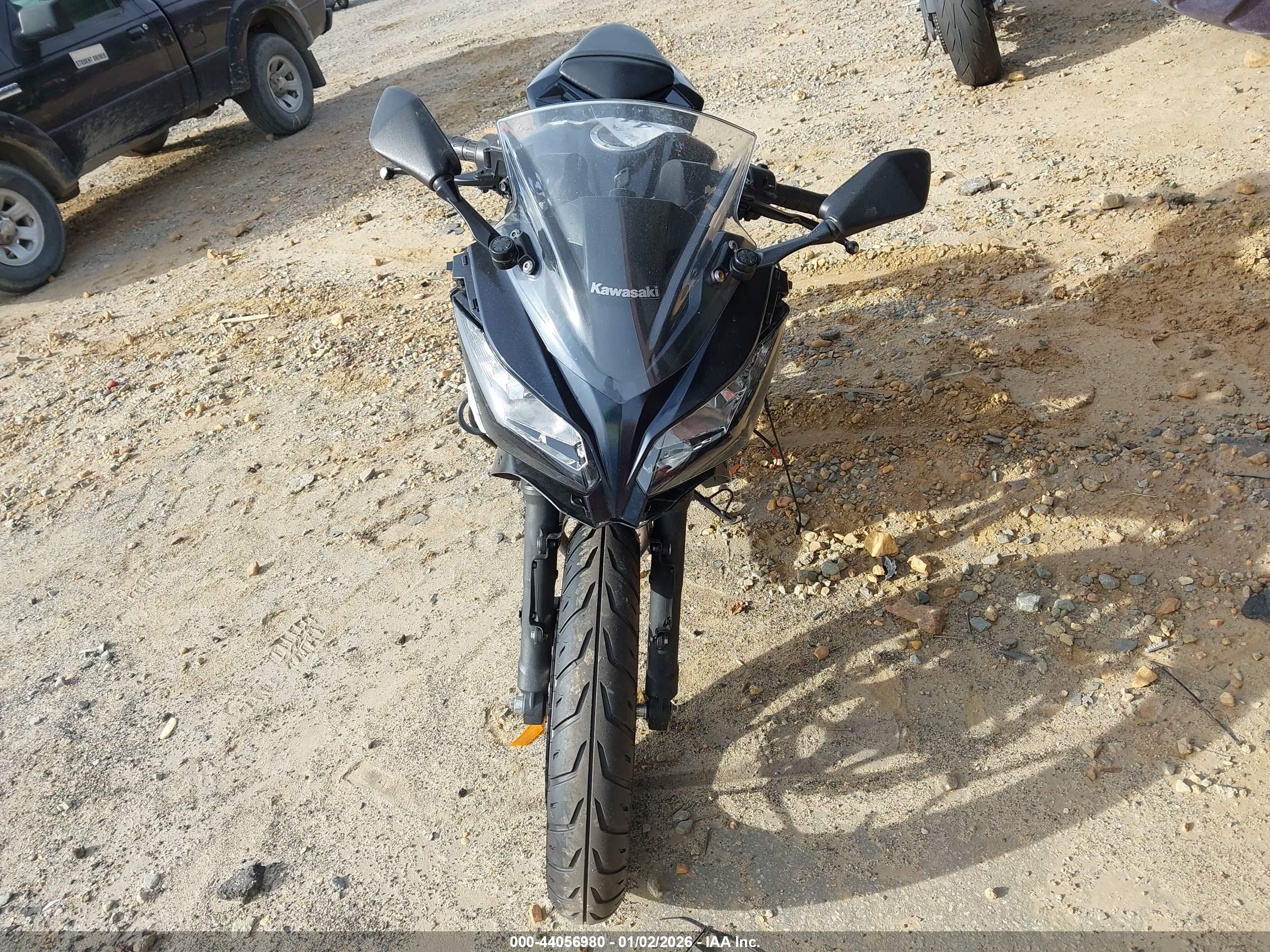KAWASAKI EX300 image 5