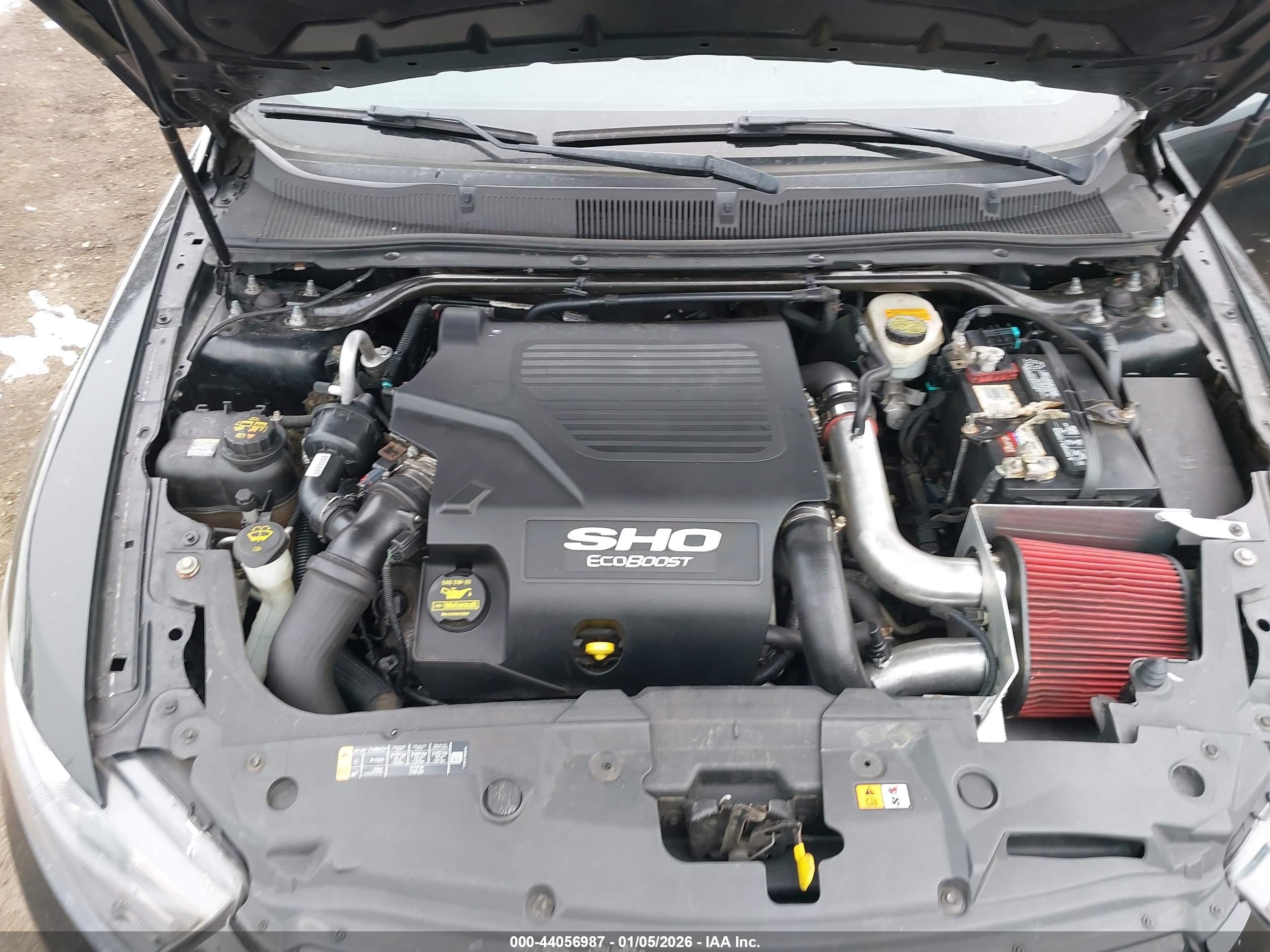 FORD TAURUS image 10