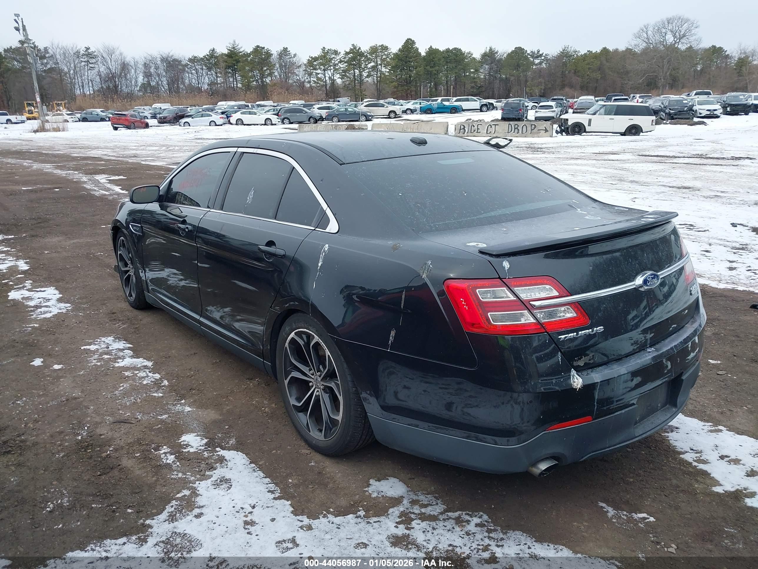 FORD TAURUS image 3