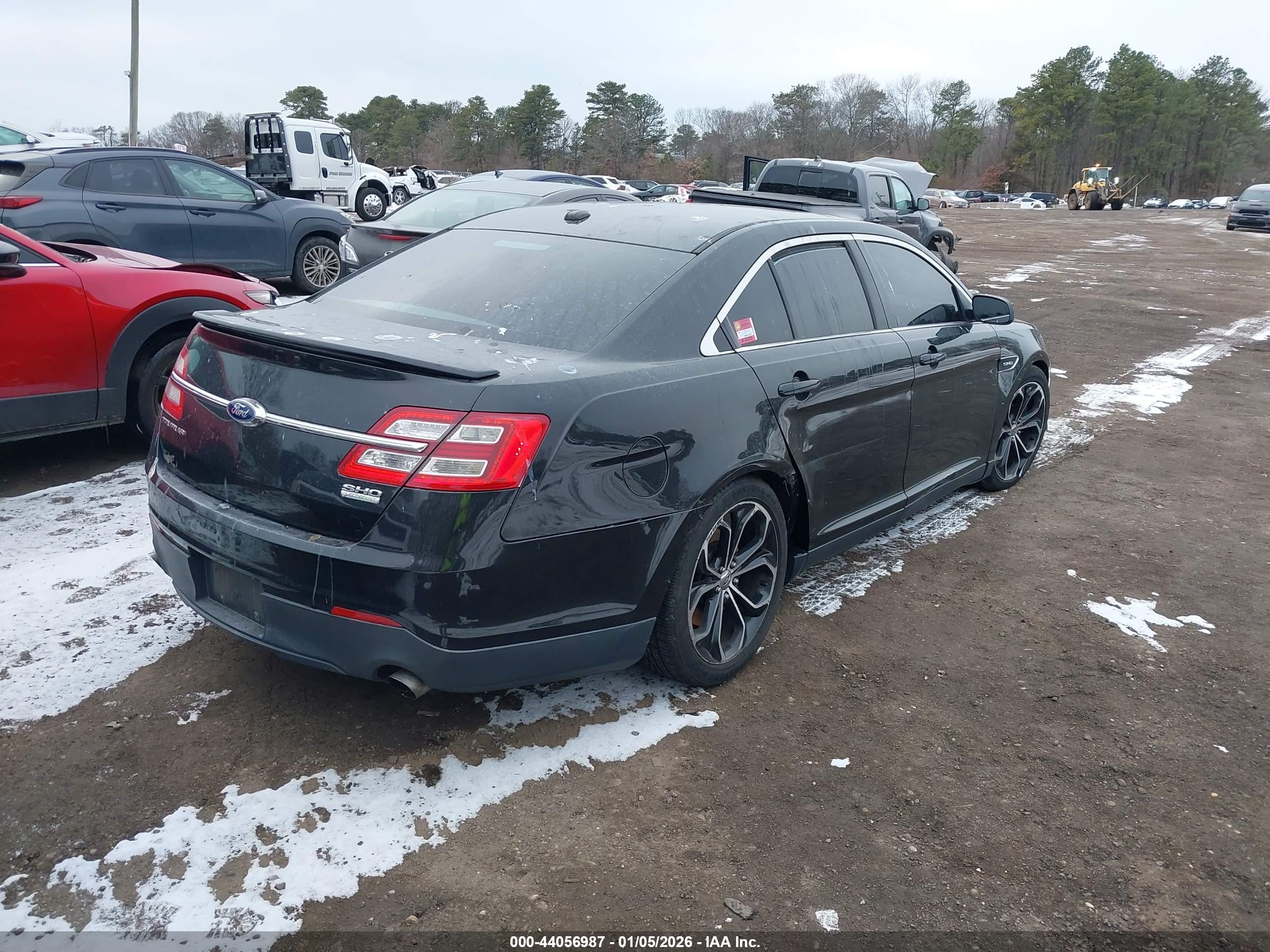 FORD TAURUS image 4