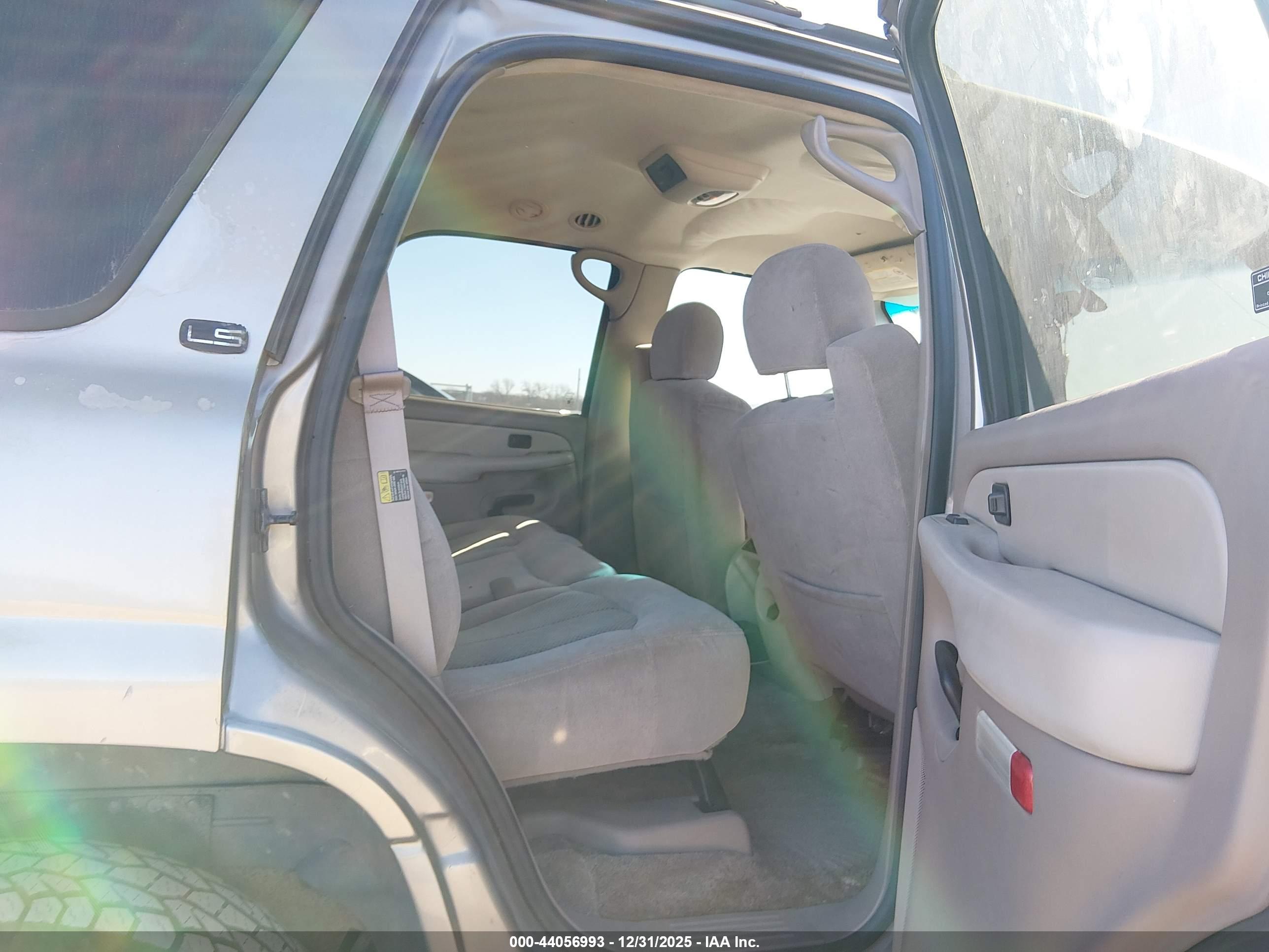 CHEVROLET TAHOE image 8