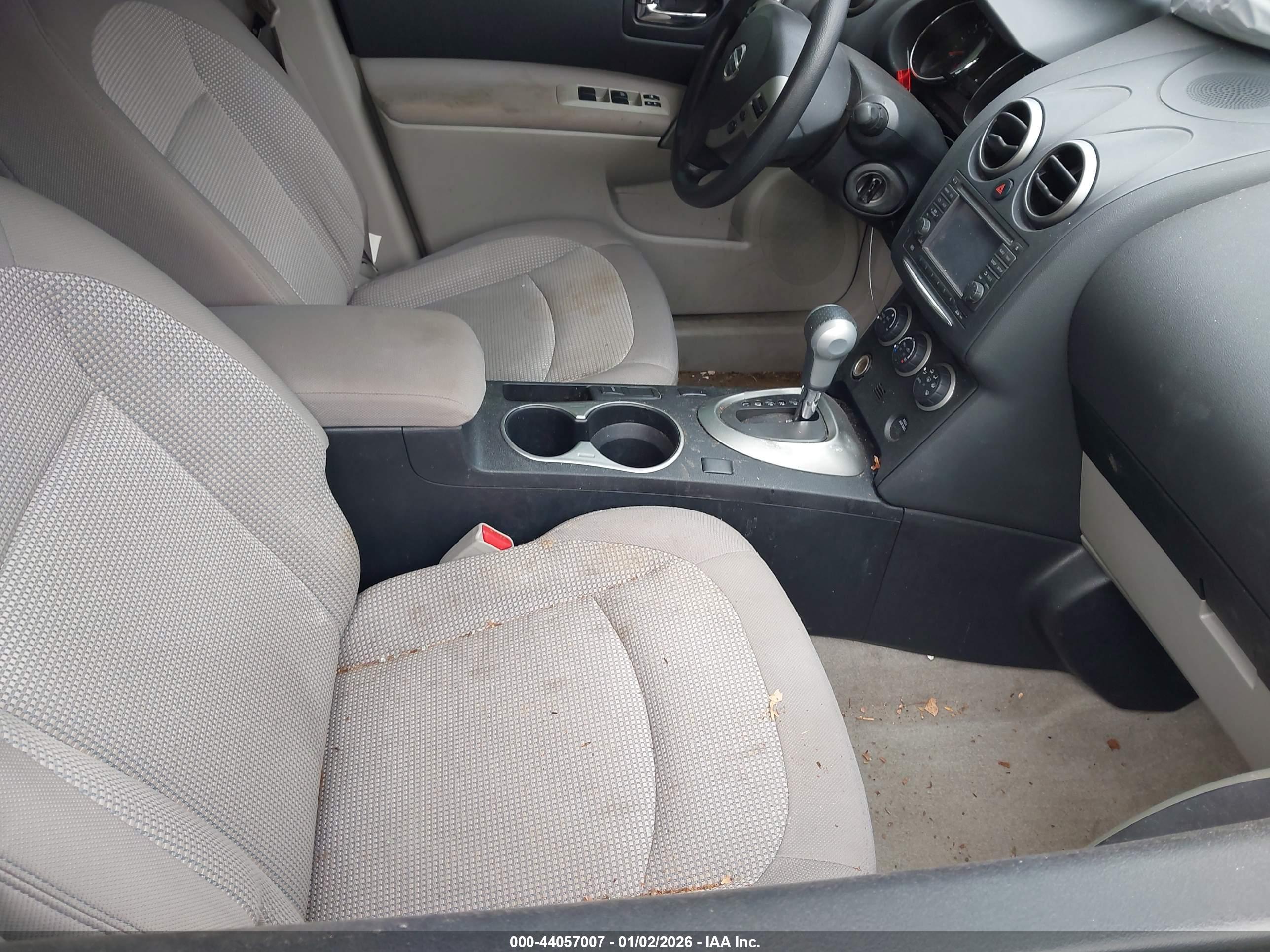 NISSAN ROGUE image 5