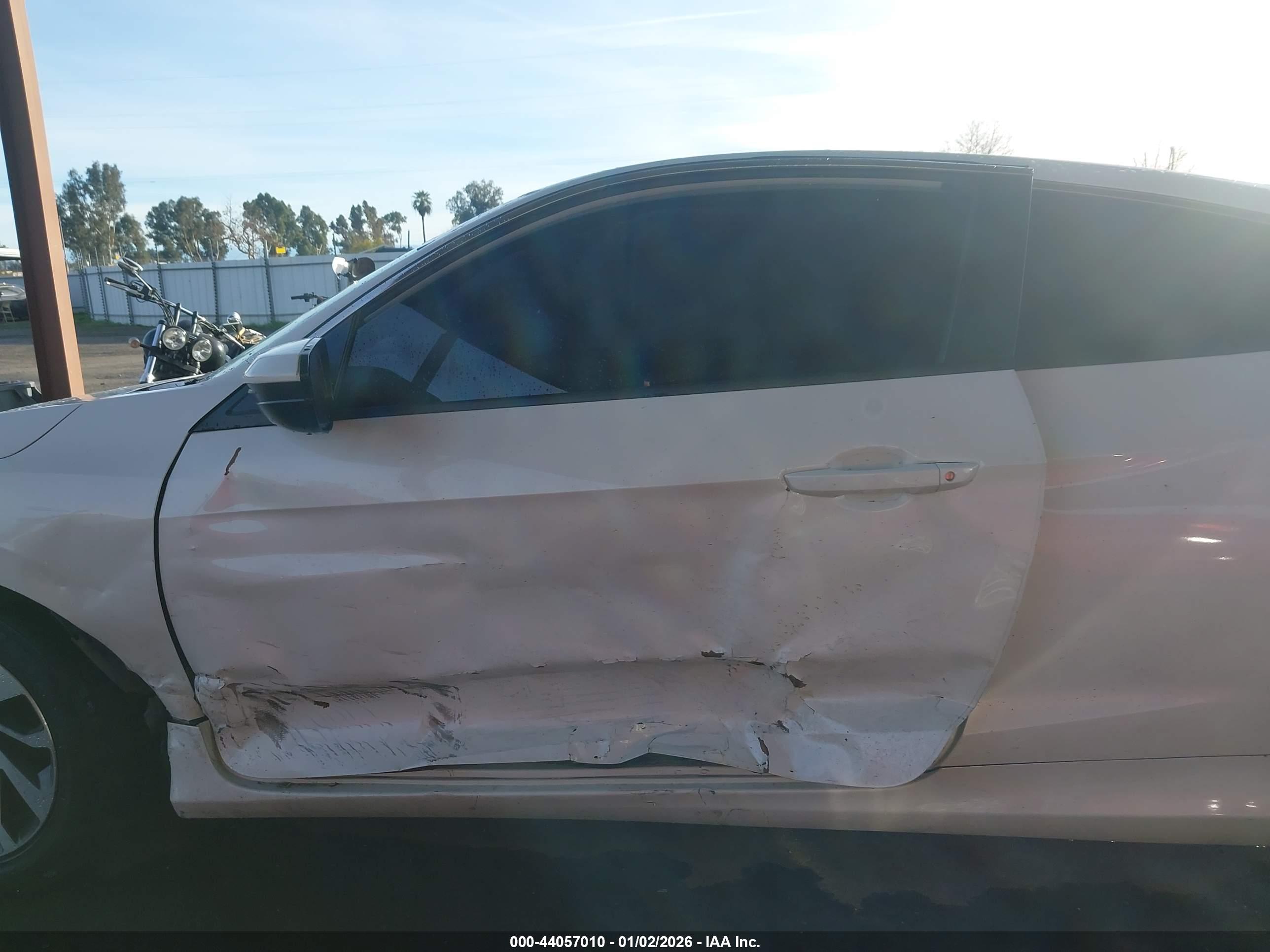 HONDA CIVIC image 6