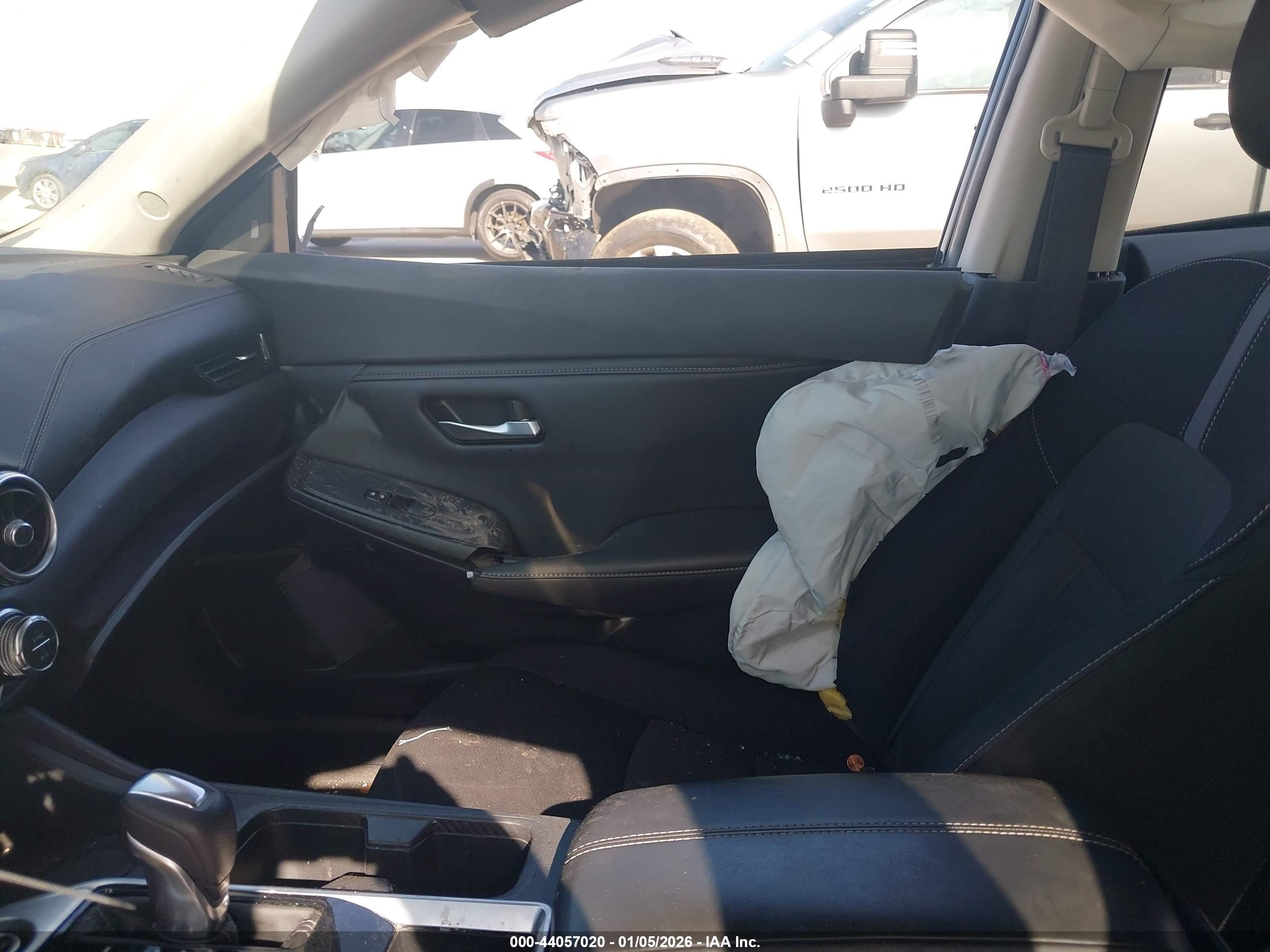 NISSAN SENTRA image 5