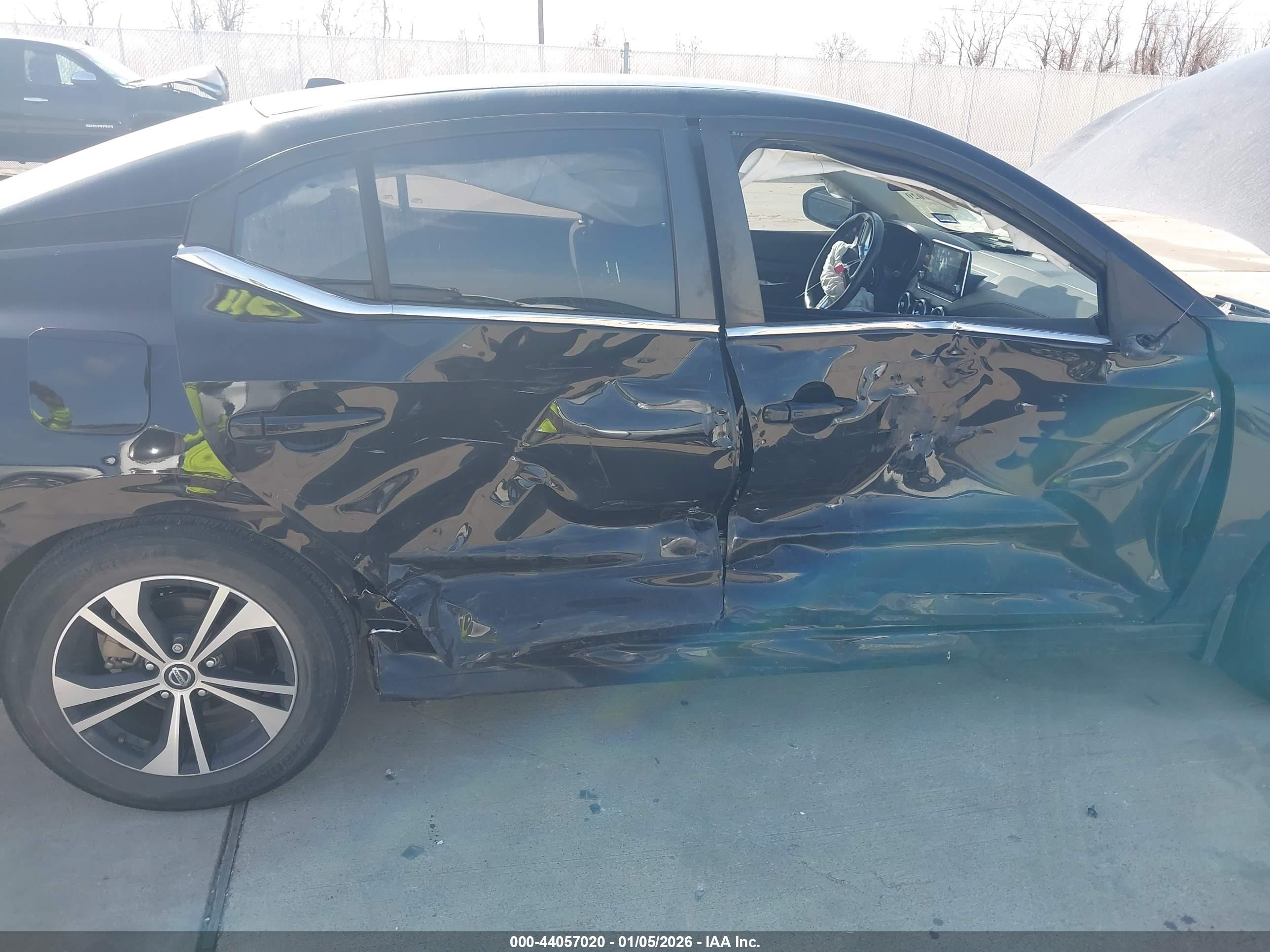 NISSAN SENTRA image 6