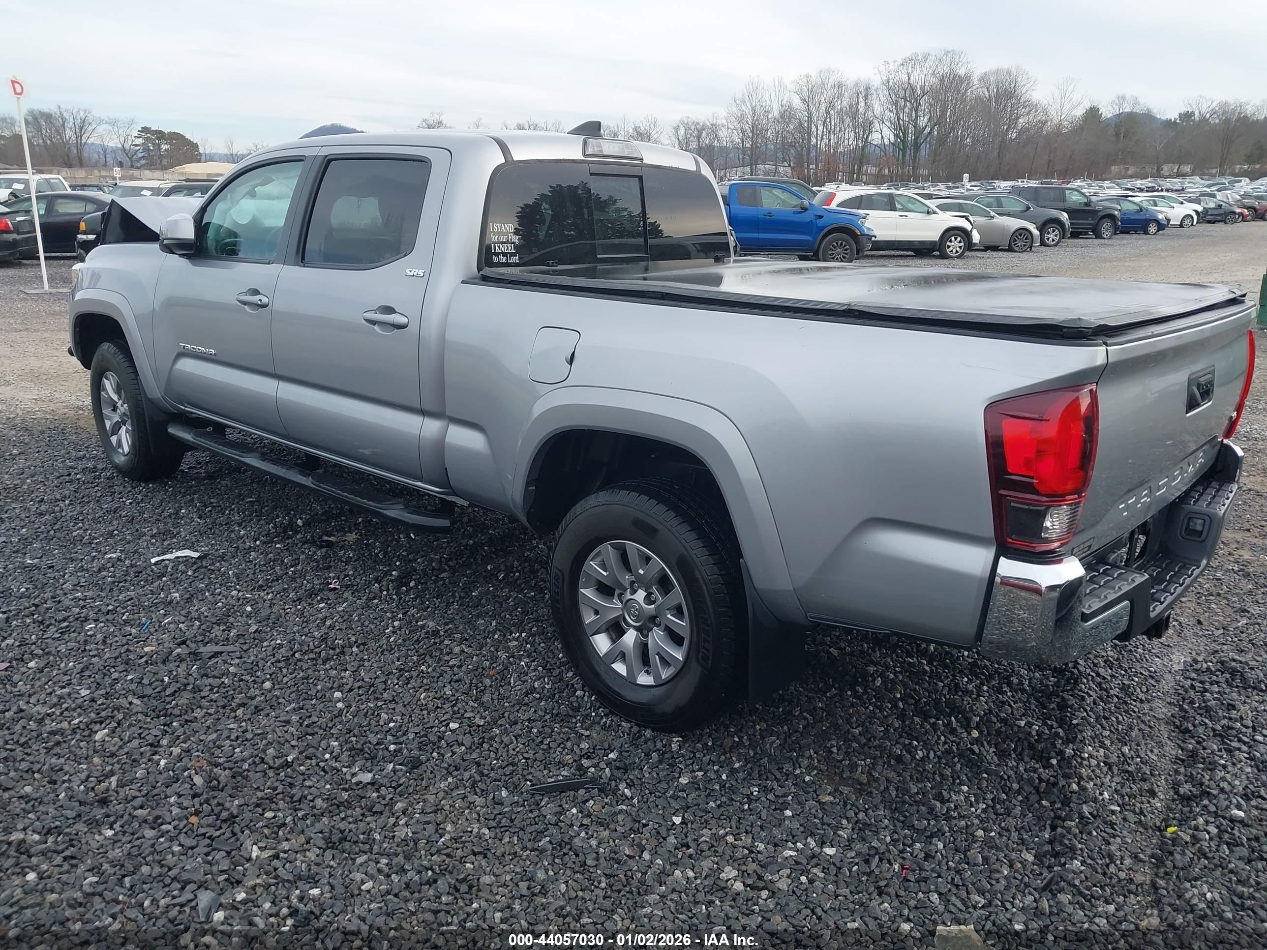 TOYOTA TACOMA image 3