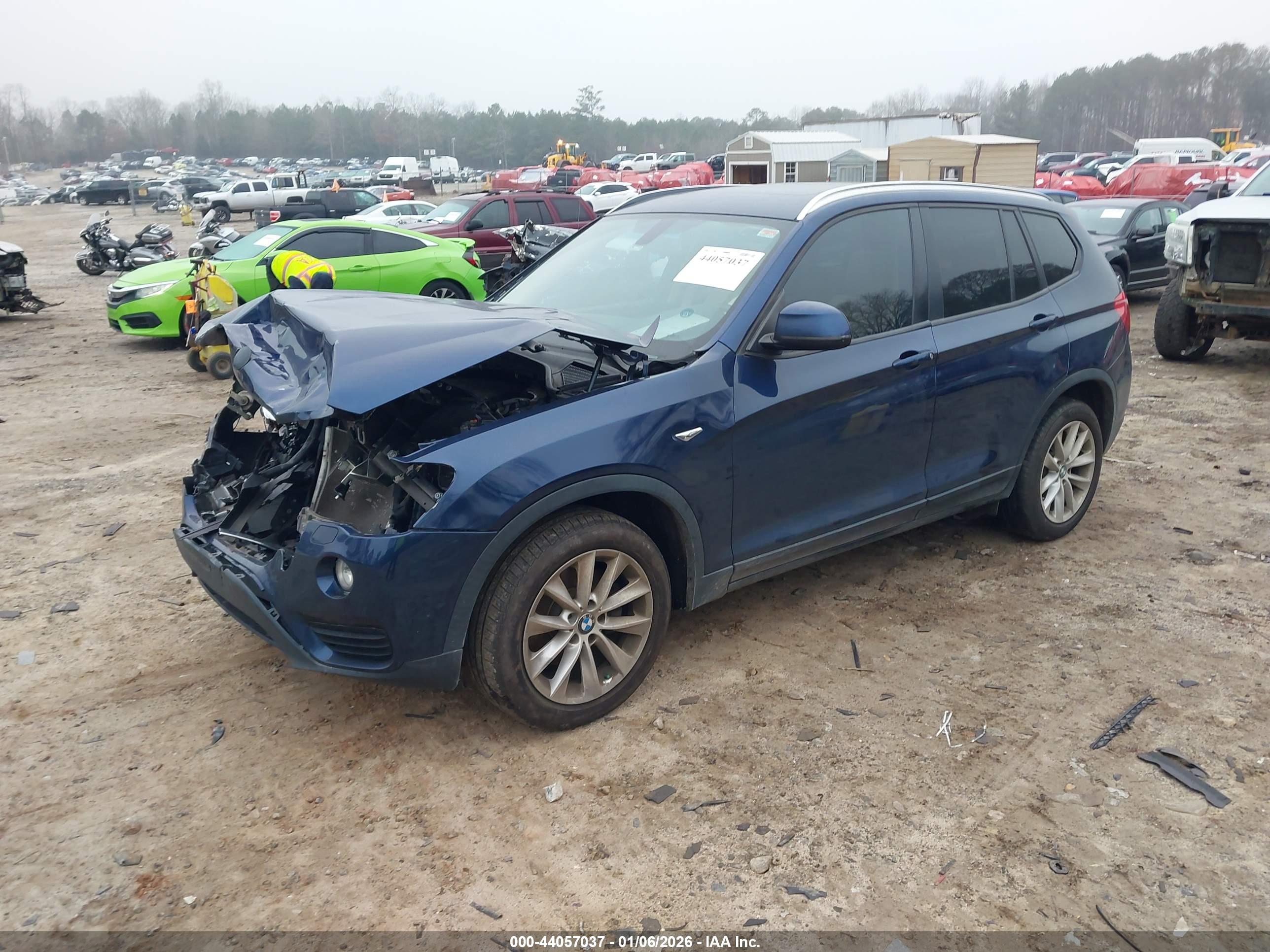 BMW X3 image 2