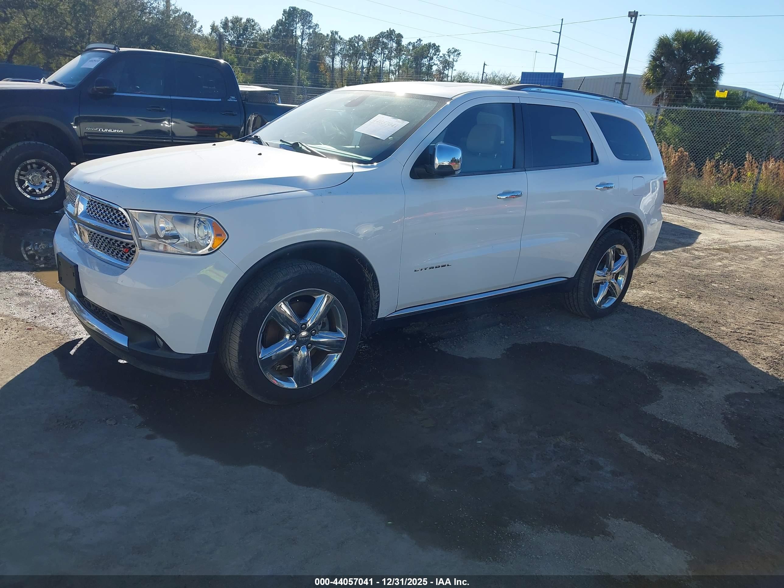 DODGE DURANGO image 2