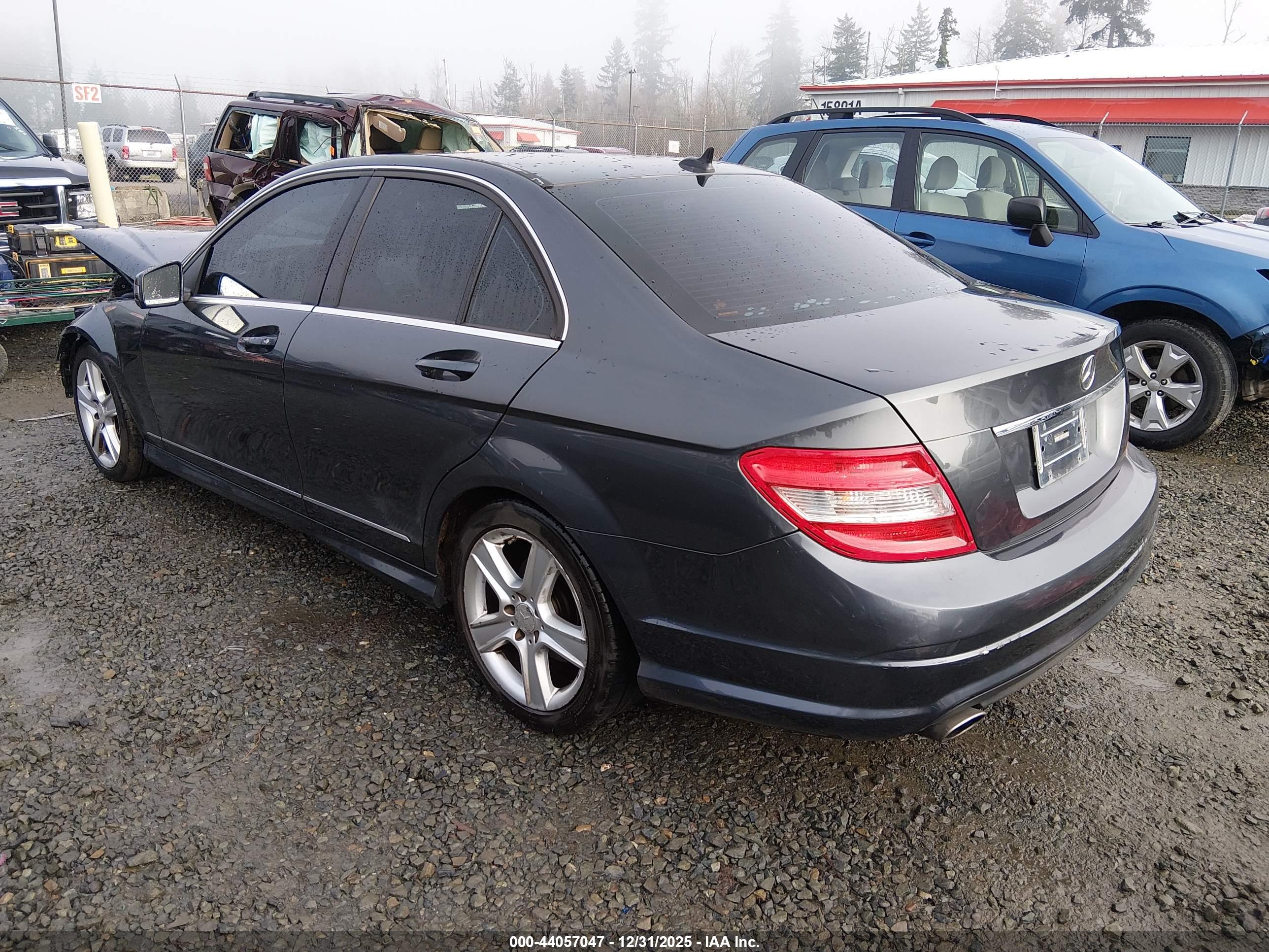 MERCEDES-BENZ C image 3