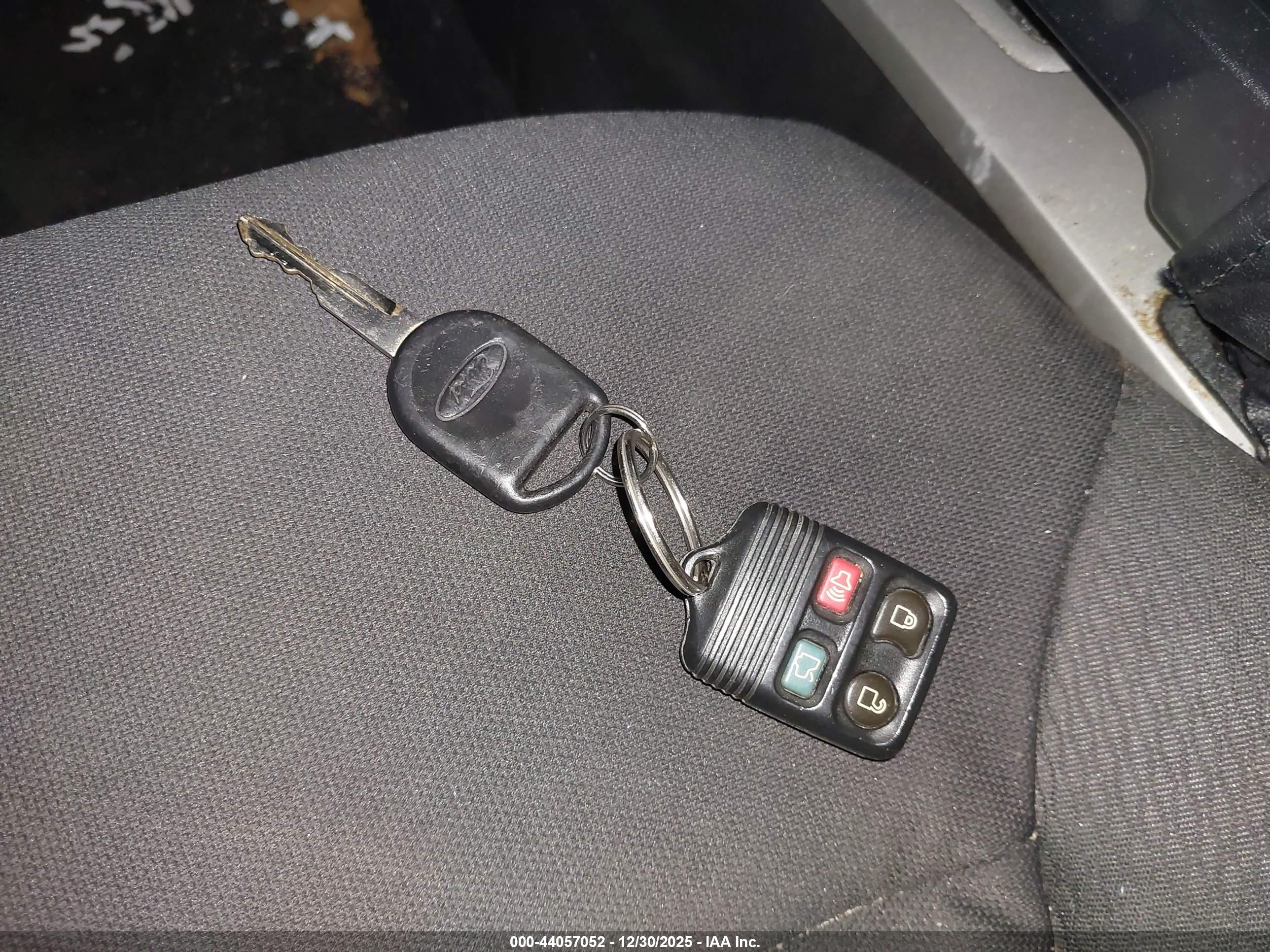 FORD FOCUS image 11