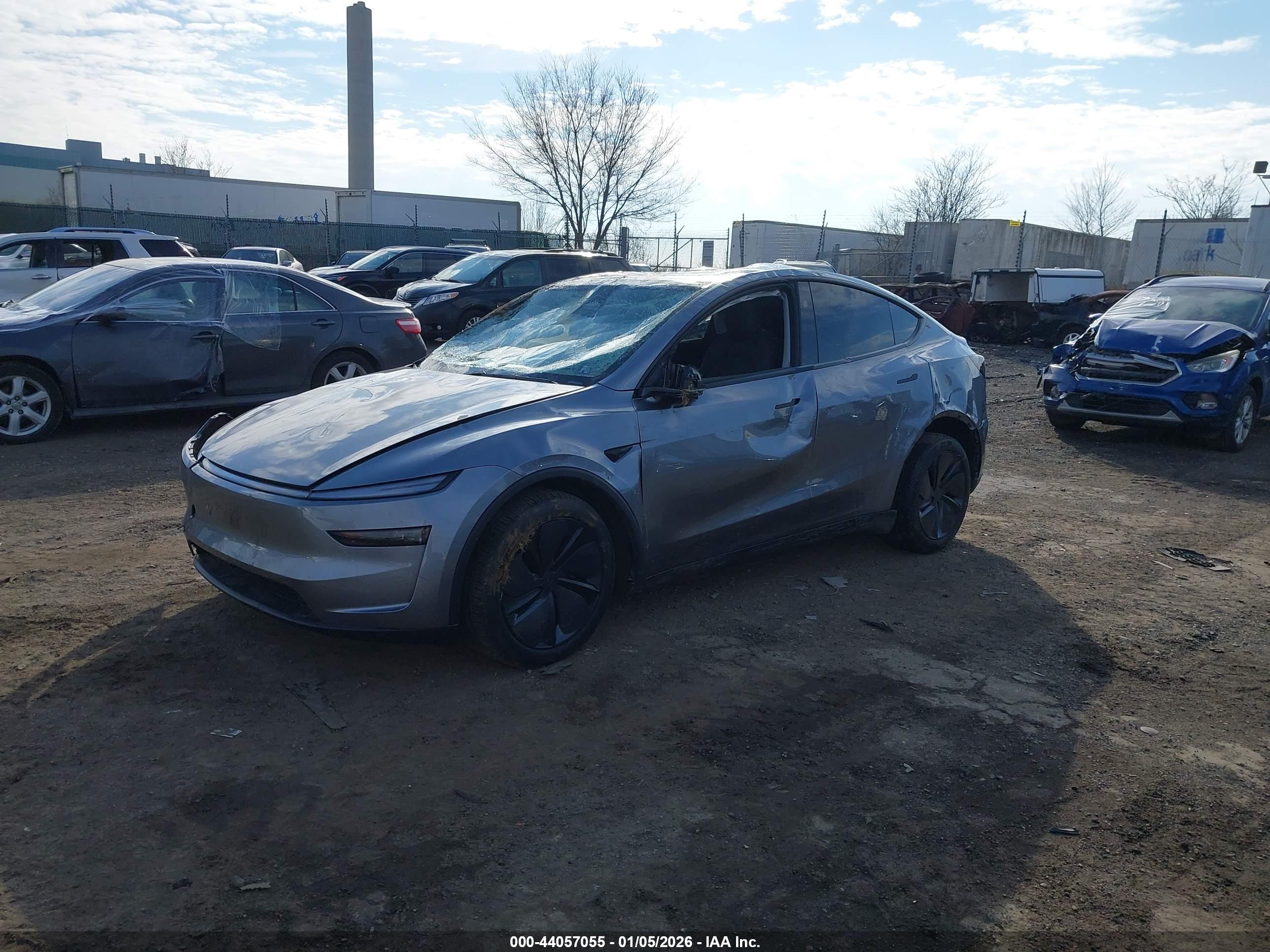 TESLA MODEL image 2