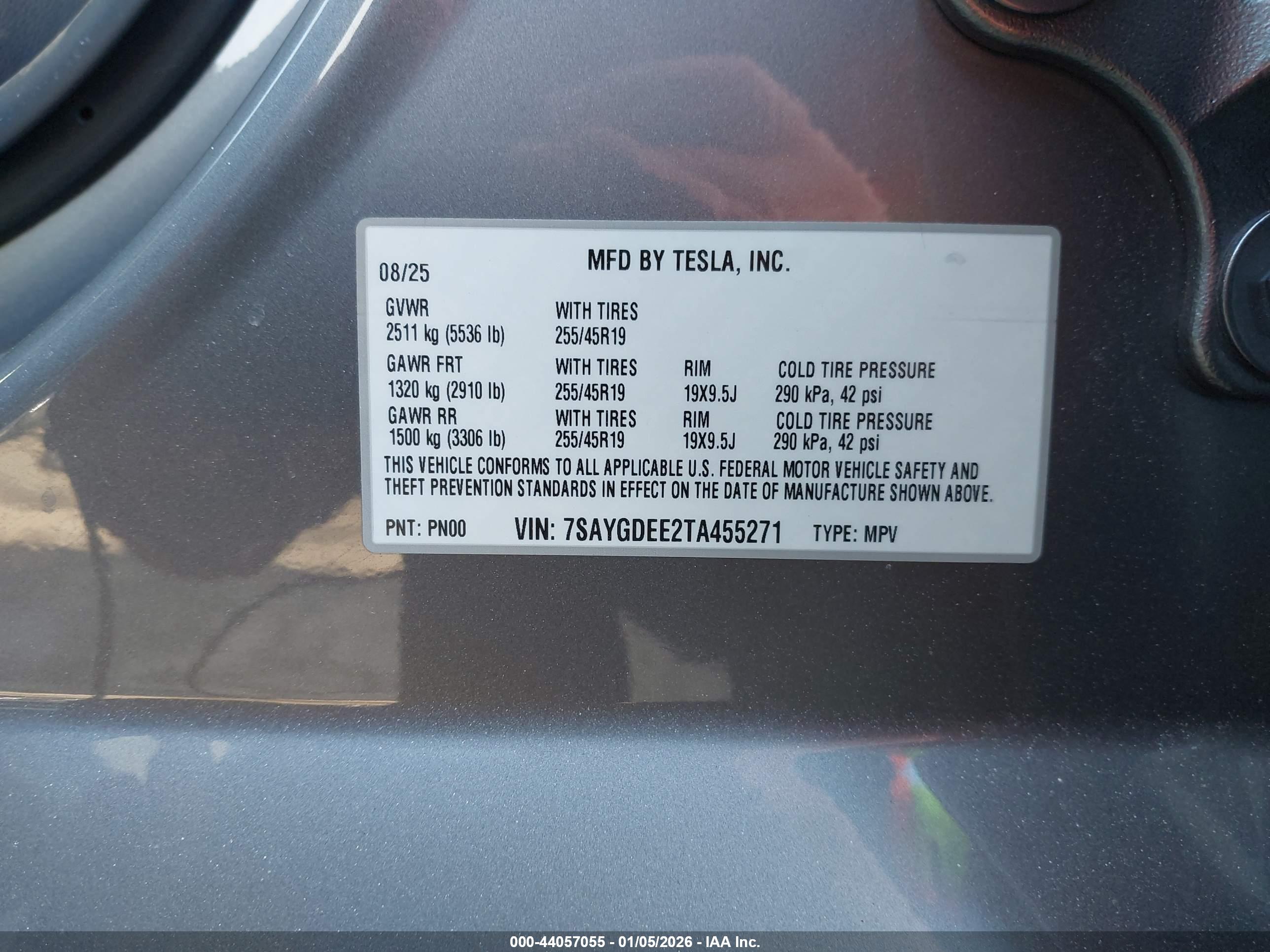 TESLA MODEL image 9