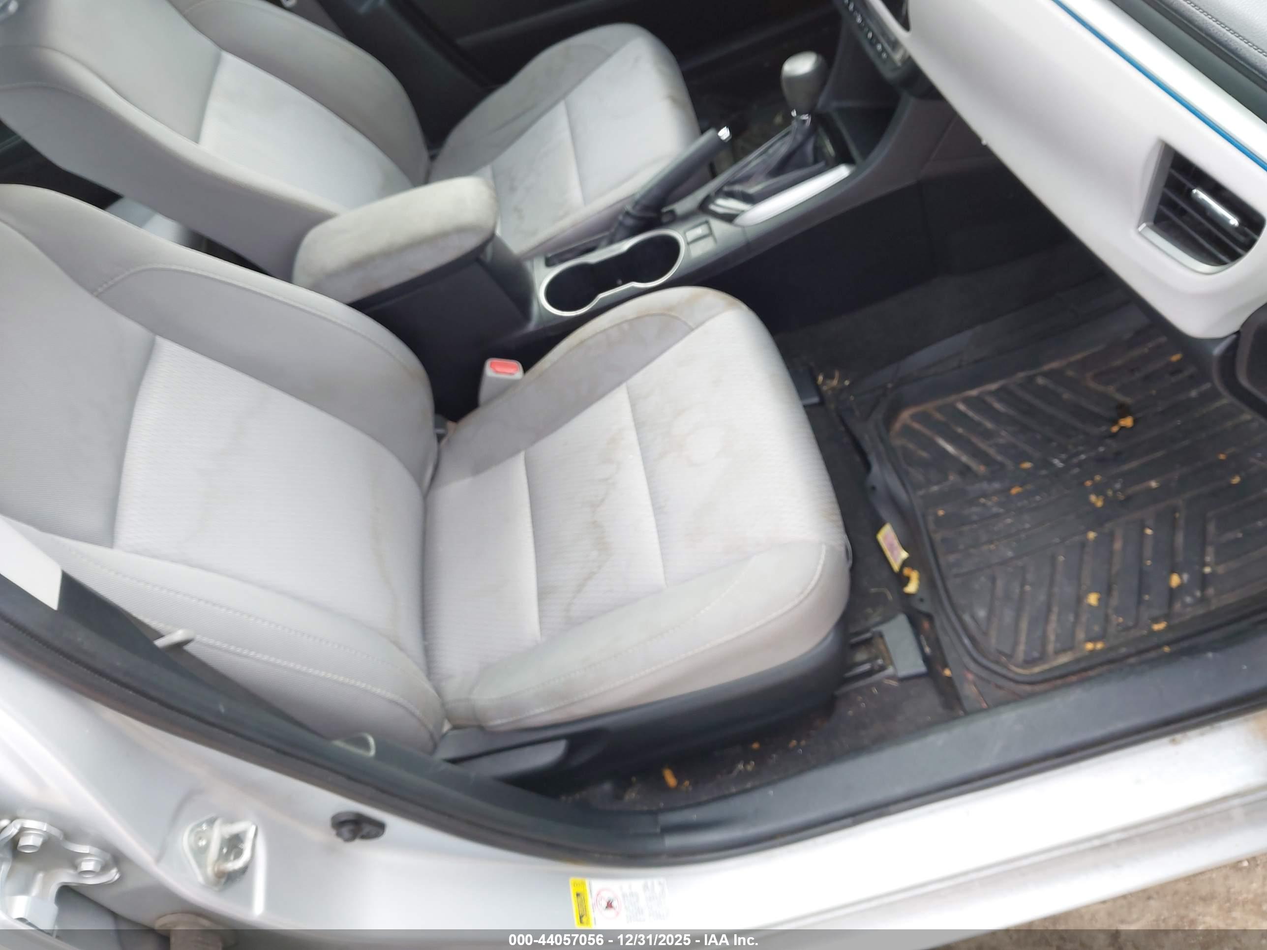 TOYOTA COROLLA image 5