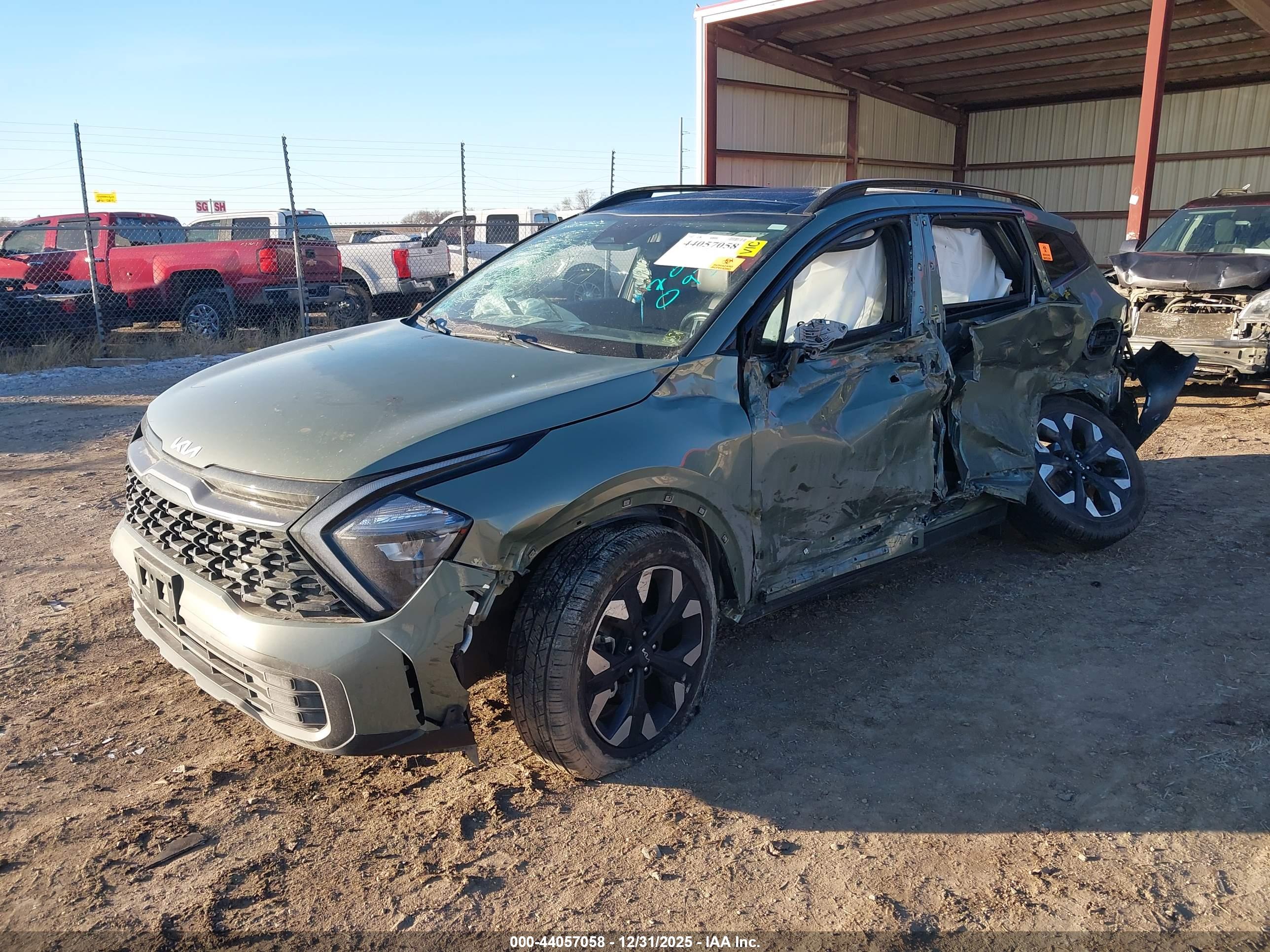 KIA SPORTAGE image 2