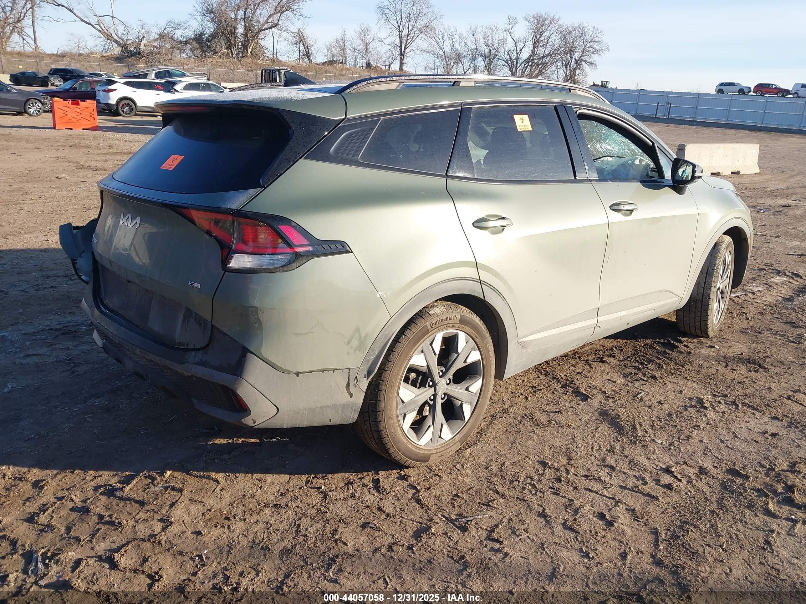 KIA SPORTAGE image 4