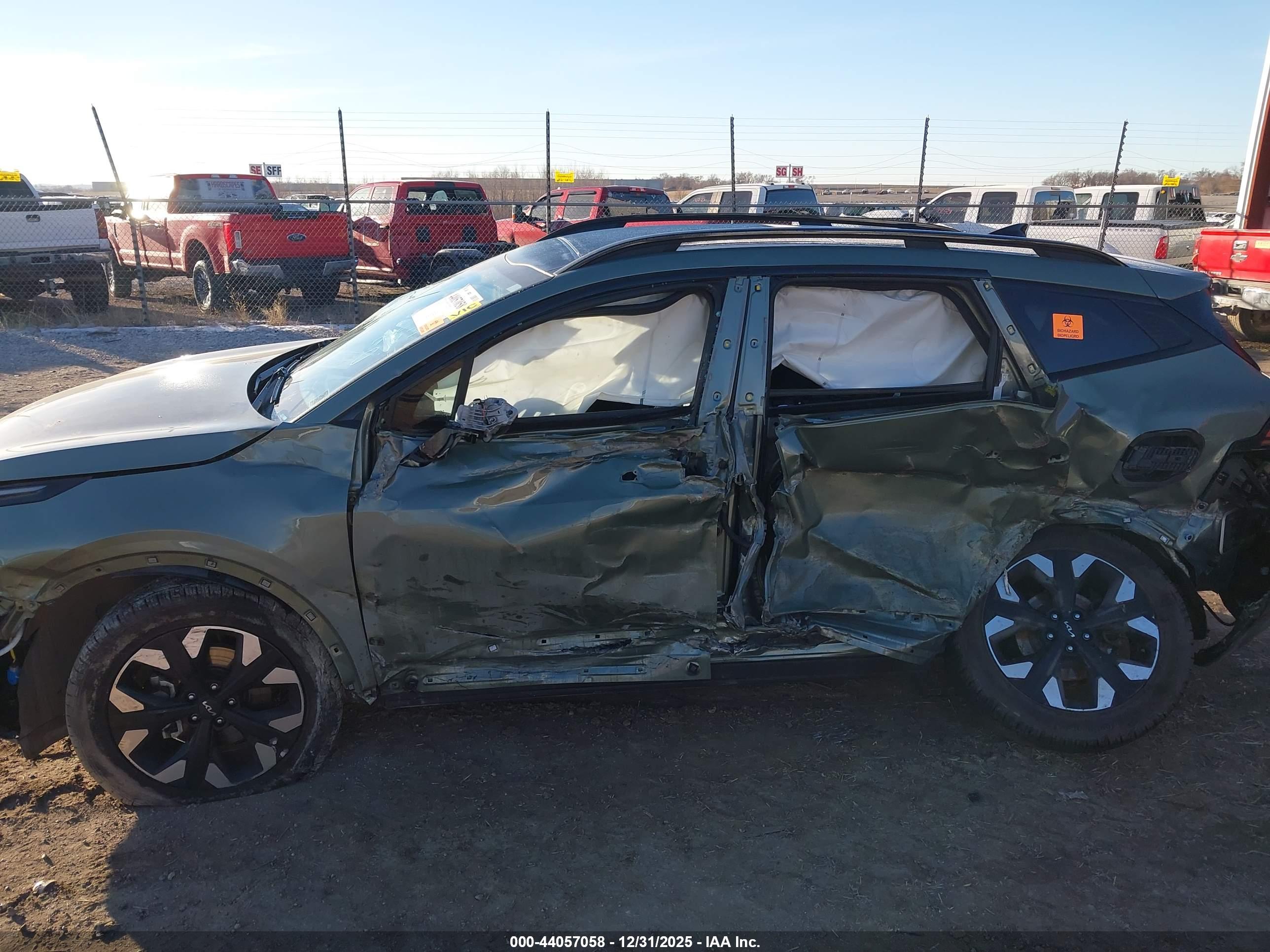 KIA SPORTAGE image 6