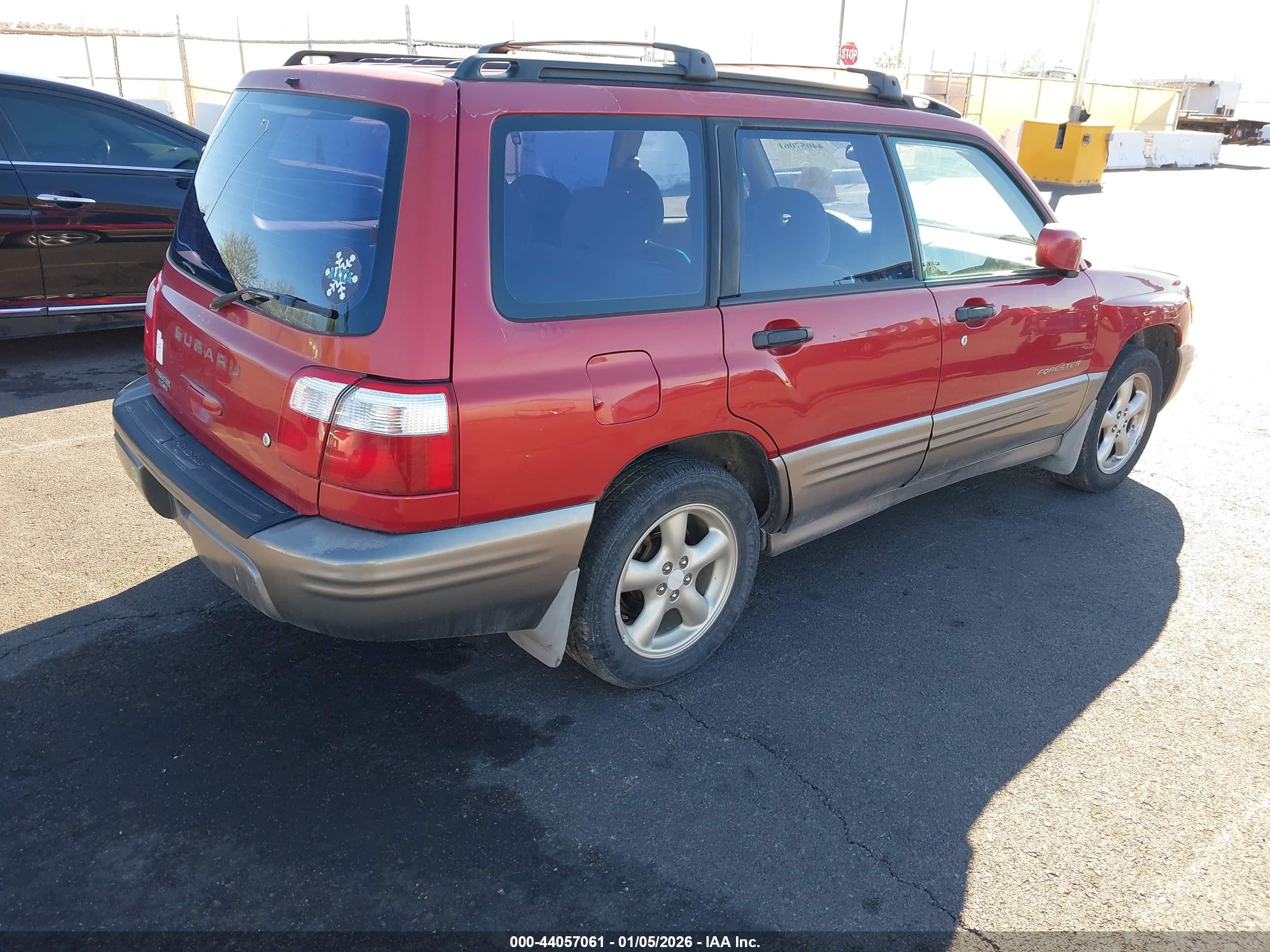 SUBARU FORESTER image 4