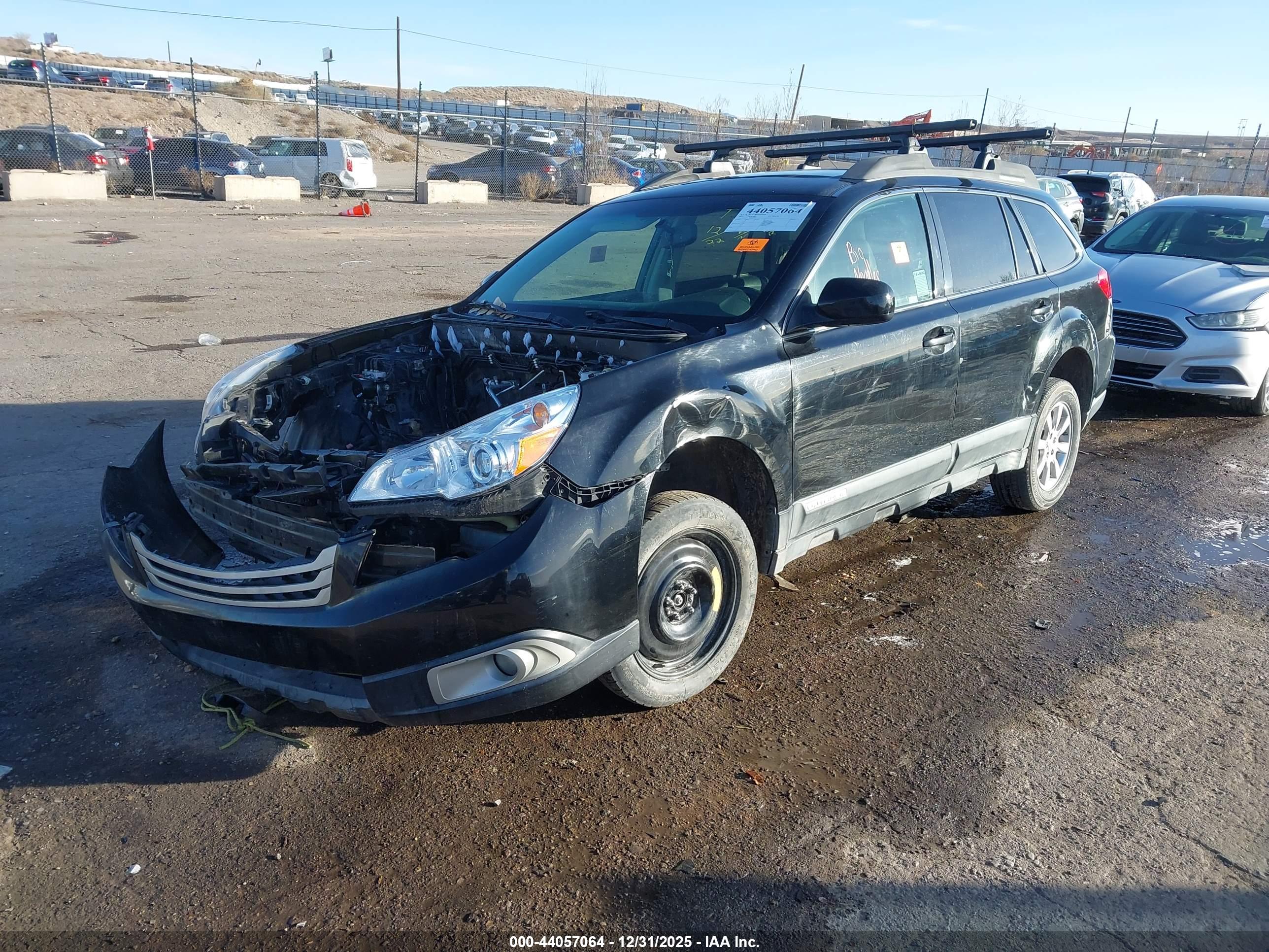 SUBARU OUTBACK image 2