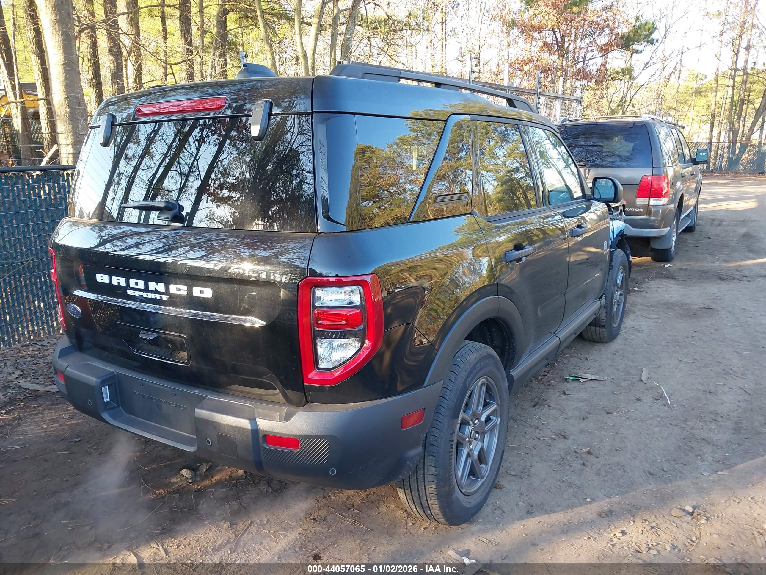 FORD BRONCO image 4