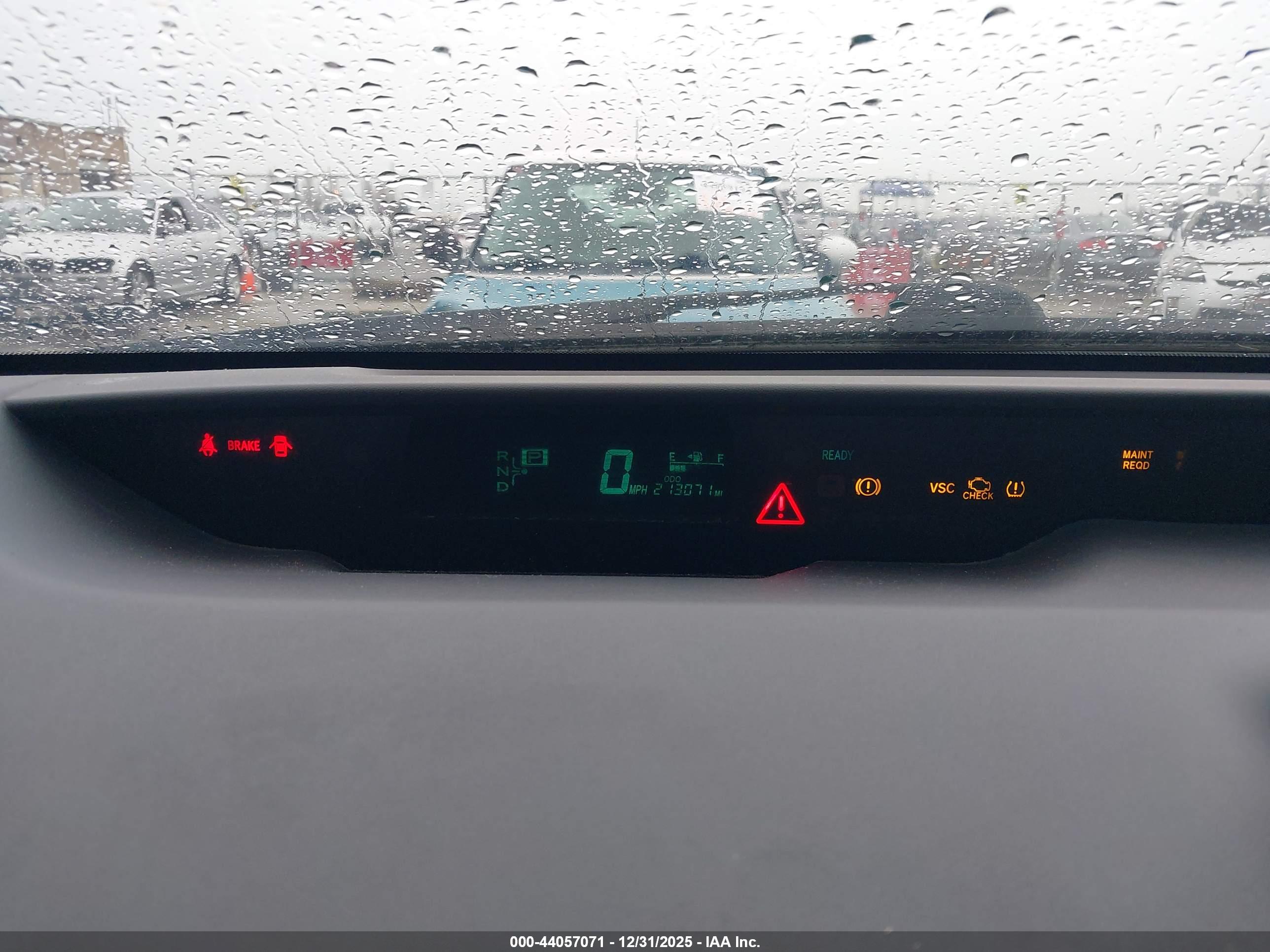 TOYOTA PRIUS image 7
