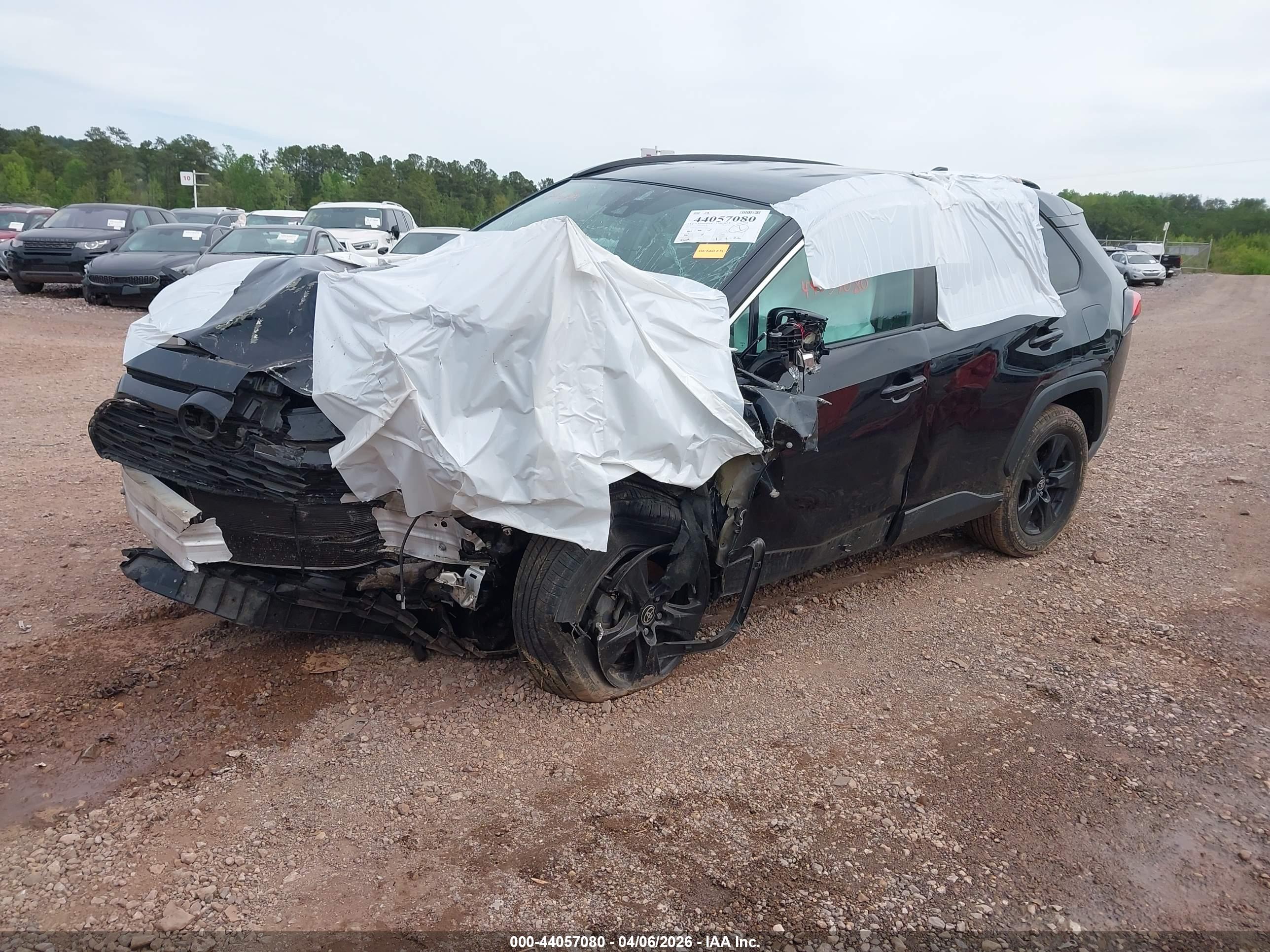 TOYOTA RAV4 image 2