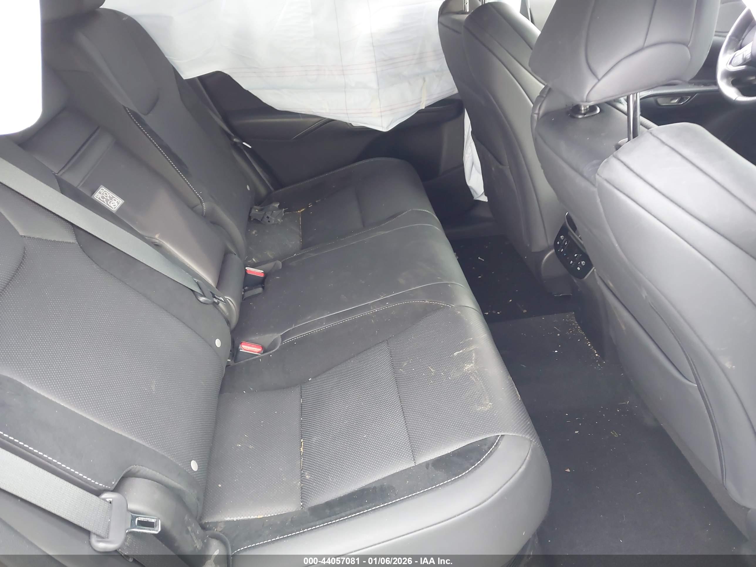 LEXUS RX image 8