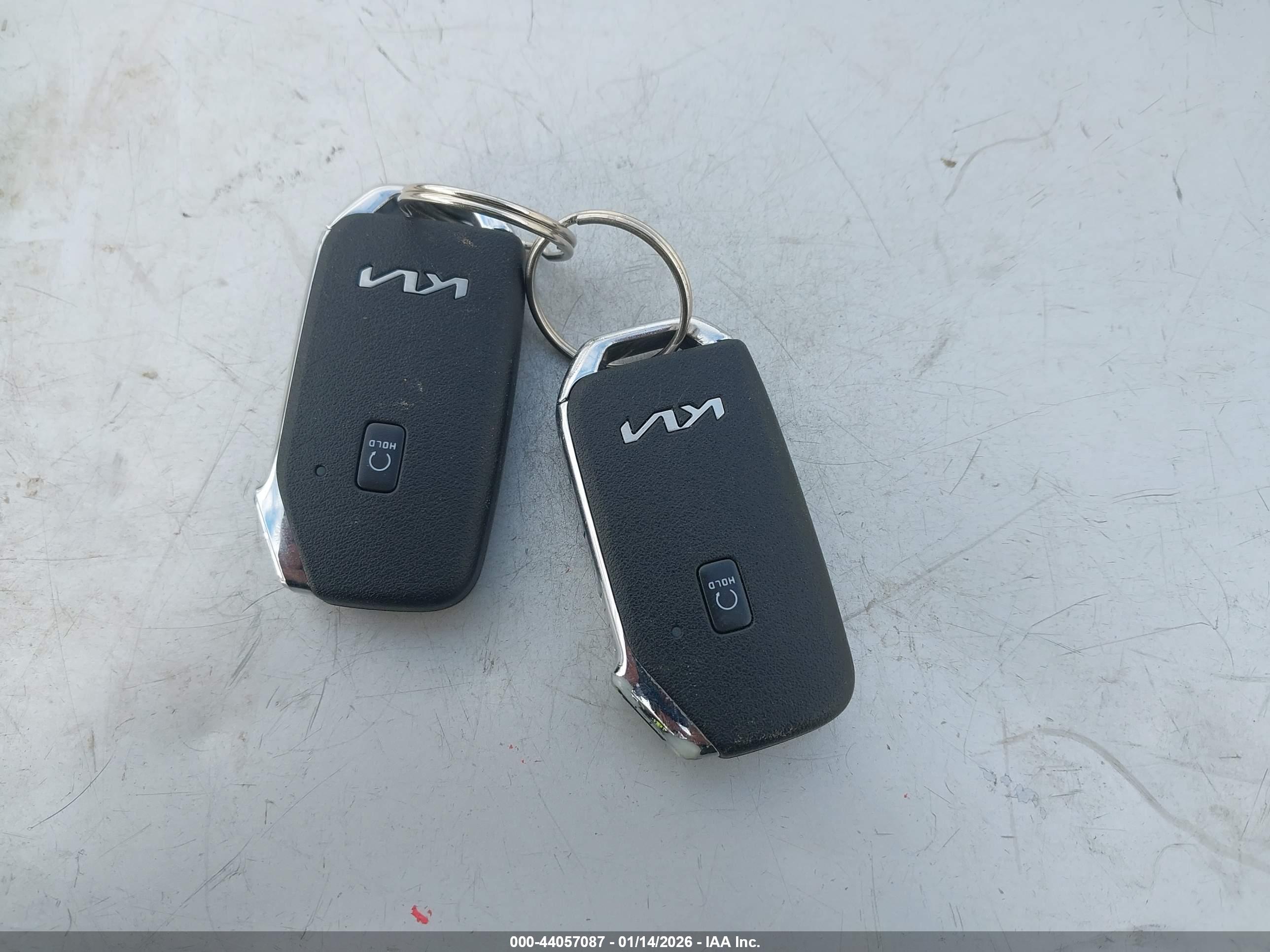 KIA NIRO image 11