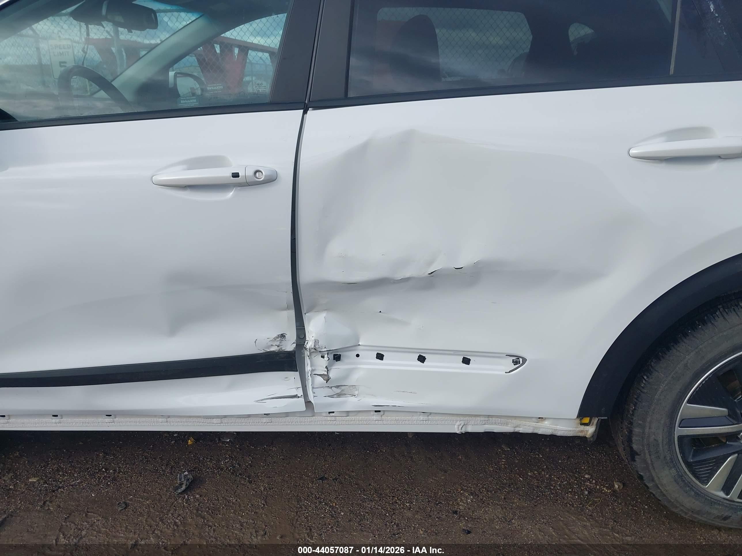 KIA NIRO image 6