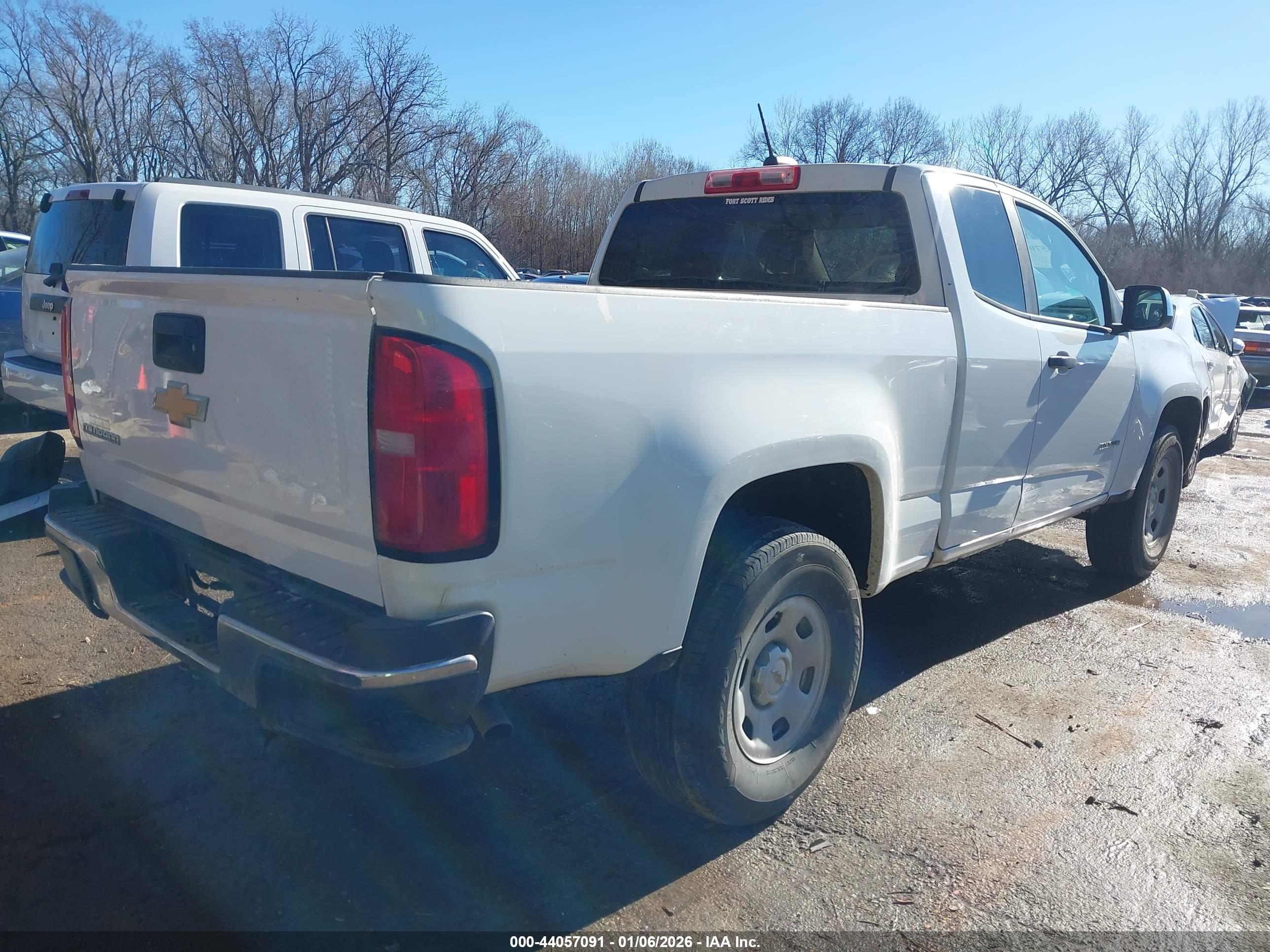 CHEVROLET COLORADO image 4