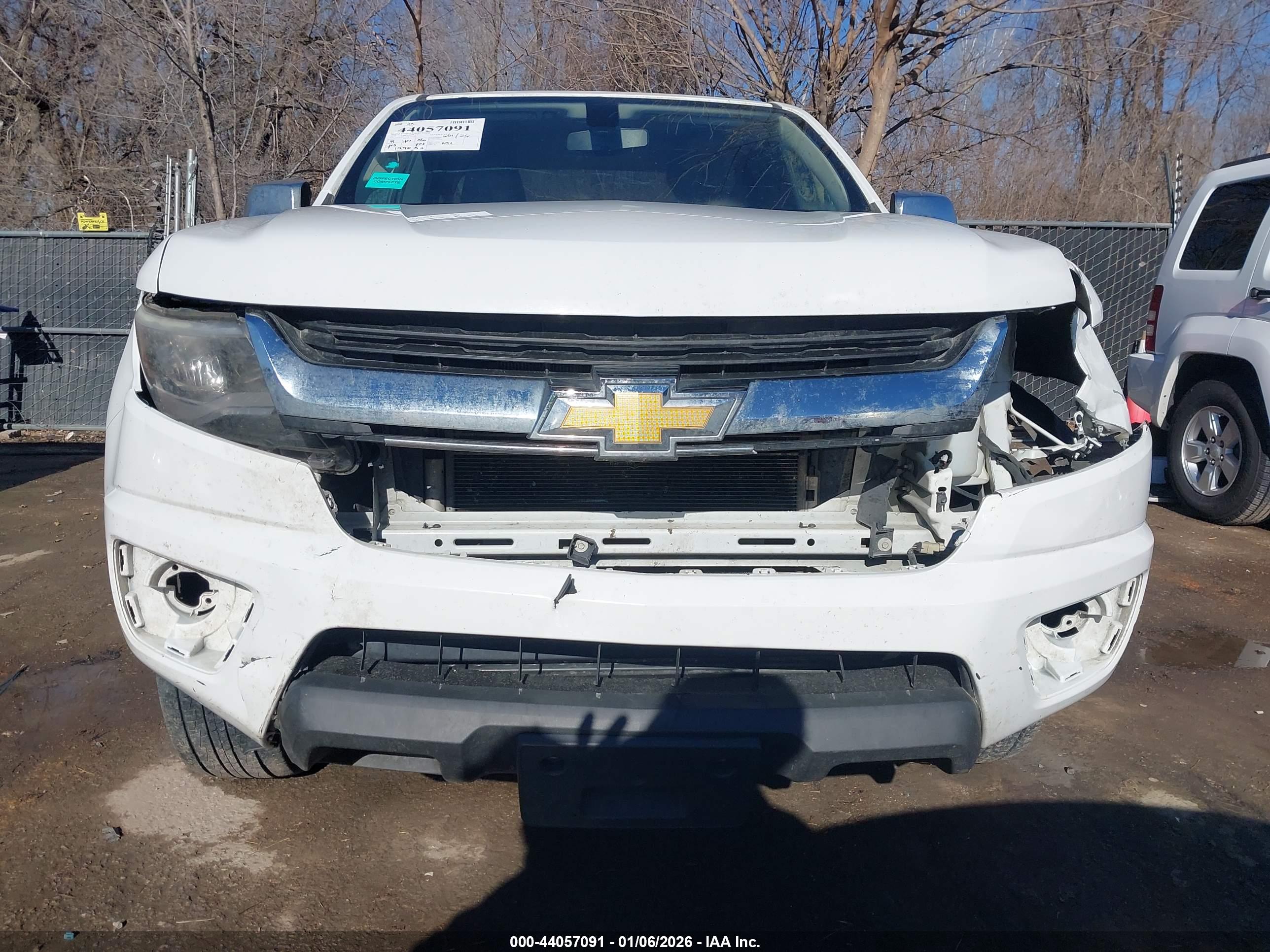 CHEVROLET COLORADO image 6