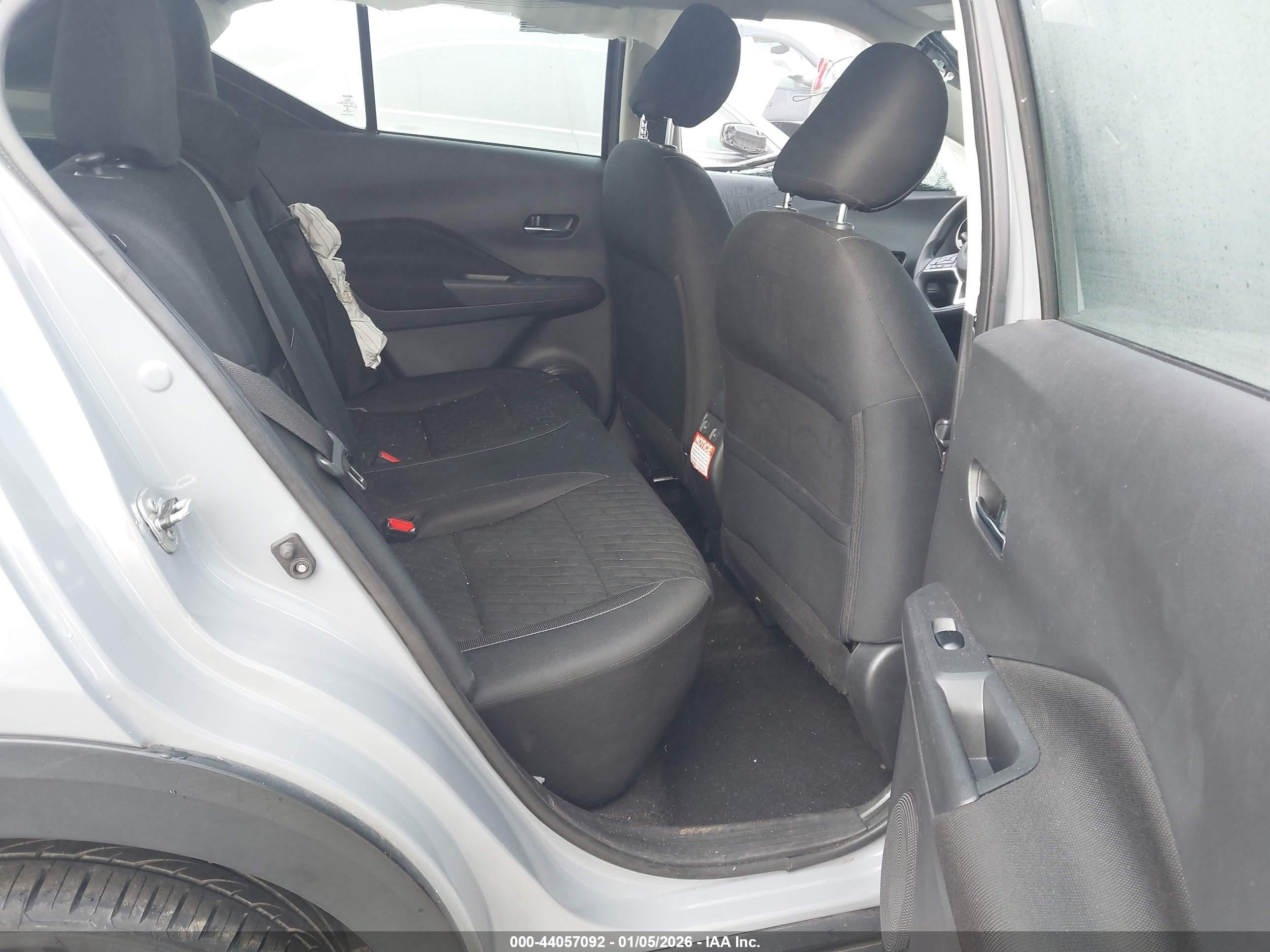 NISSAN KICKS image 8