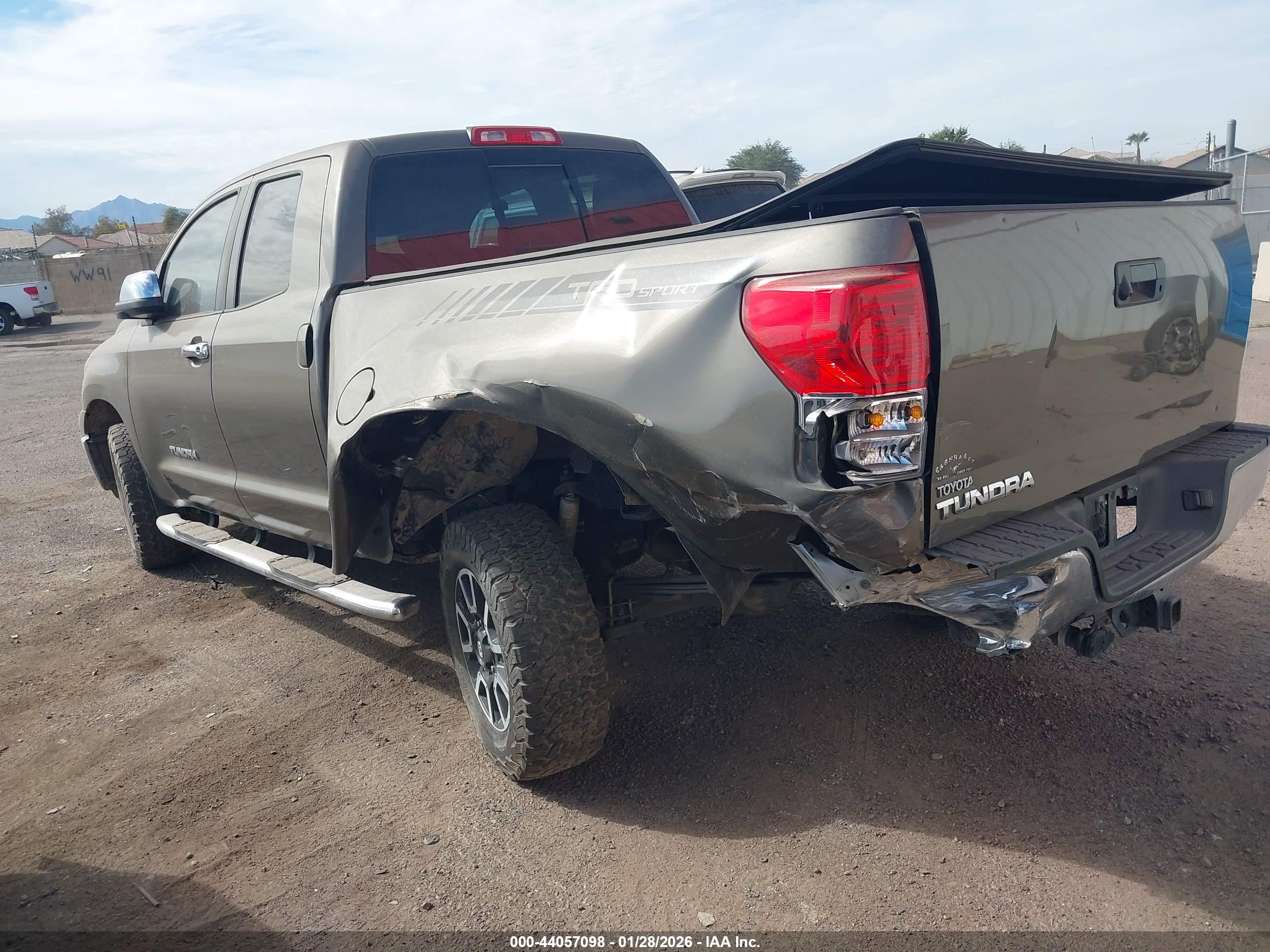 TOYOTA TUNDRA image 3