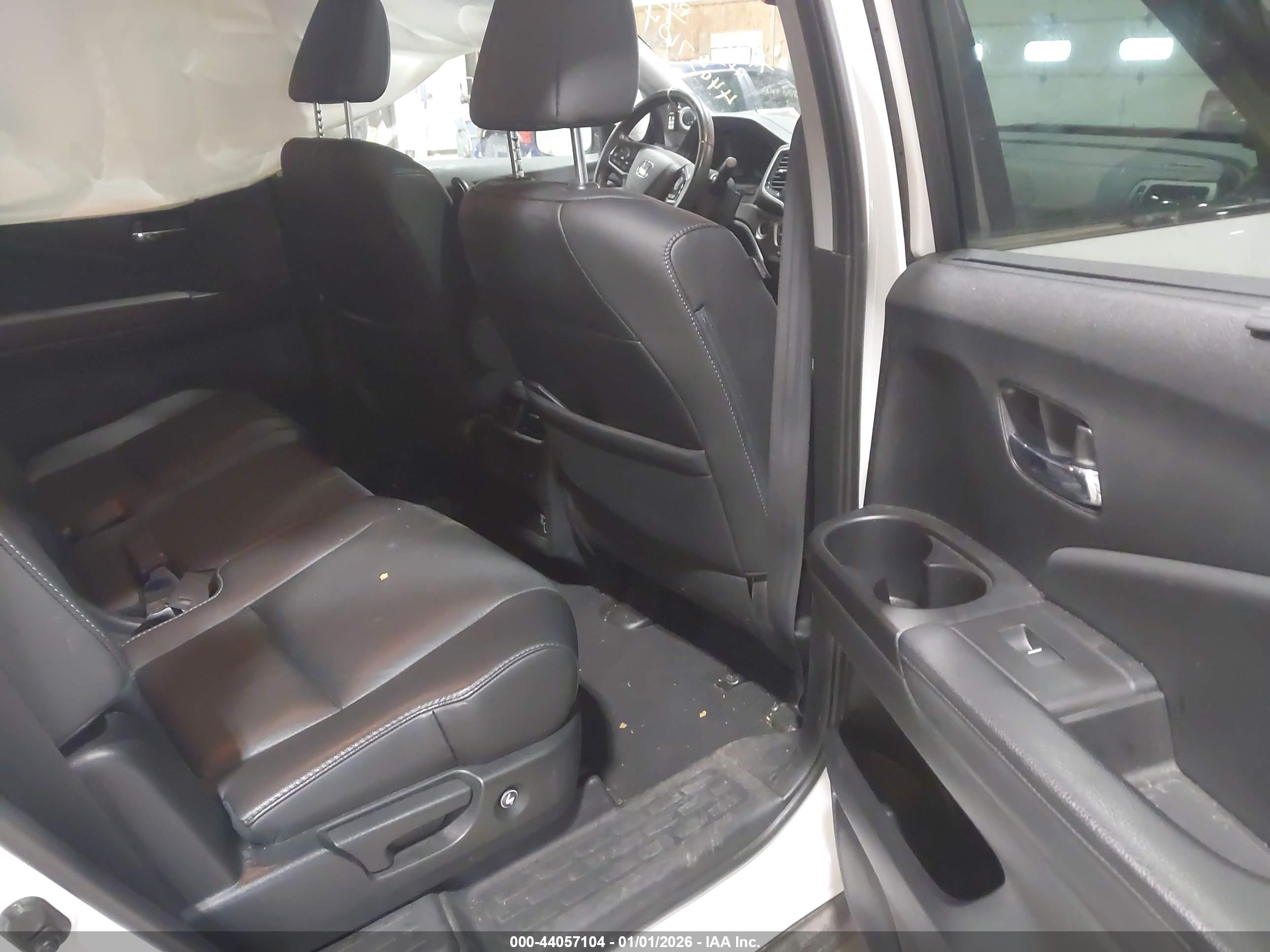 HONDA PILOT image 8